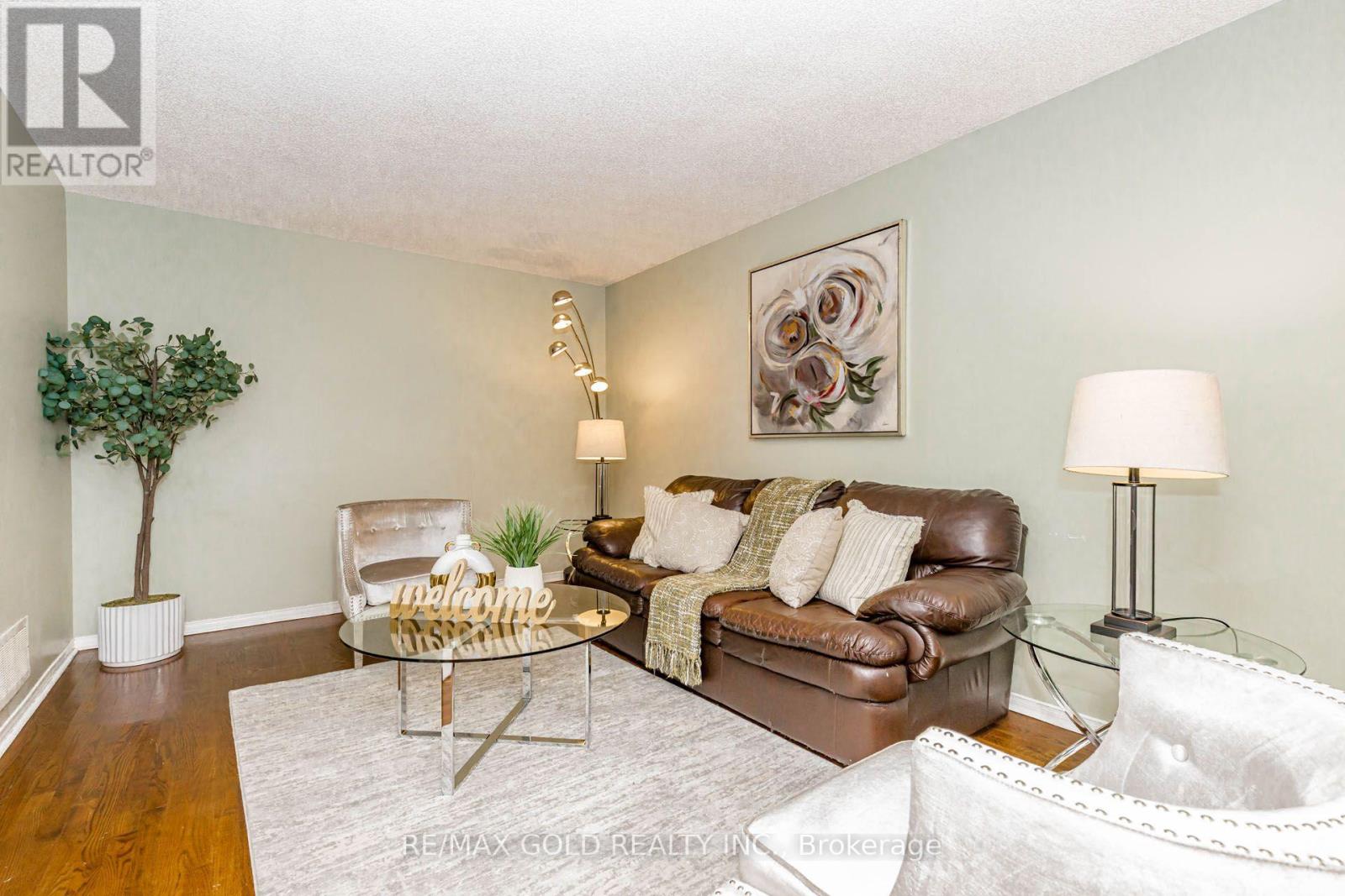 93 Lauchlin Crescent, Halton Hills (Georgetown), Ontario  L7G 5R3 - Photo 4 - W13554502