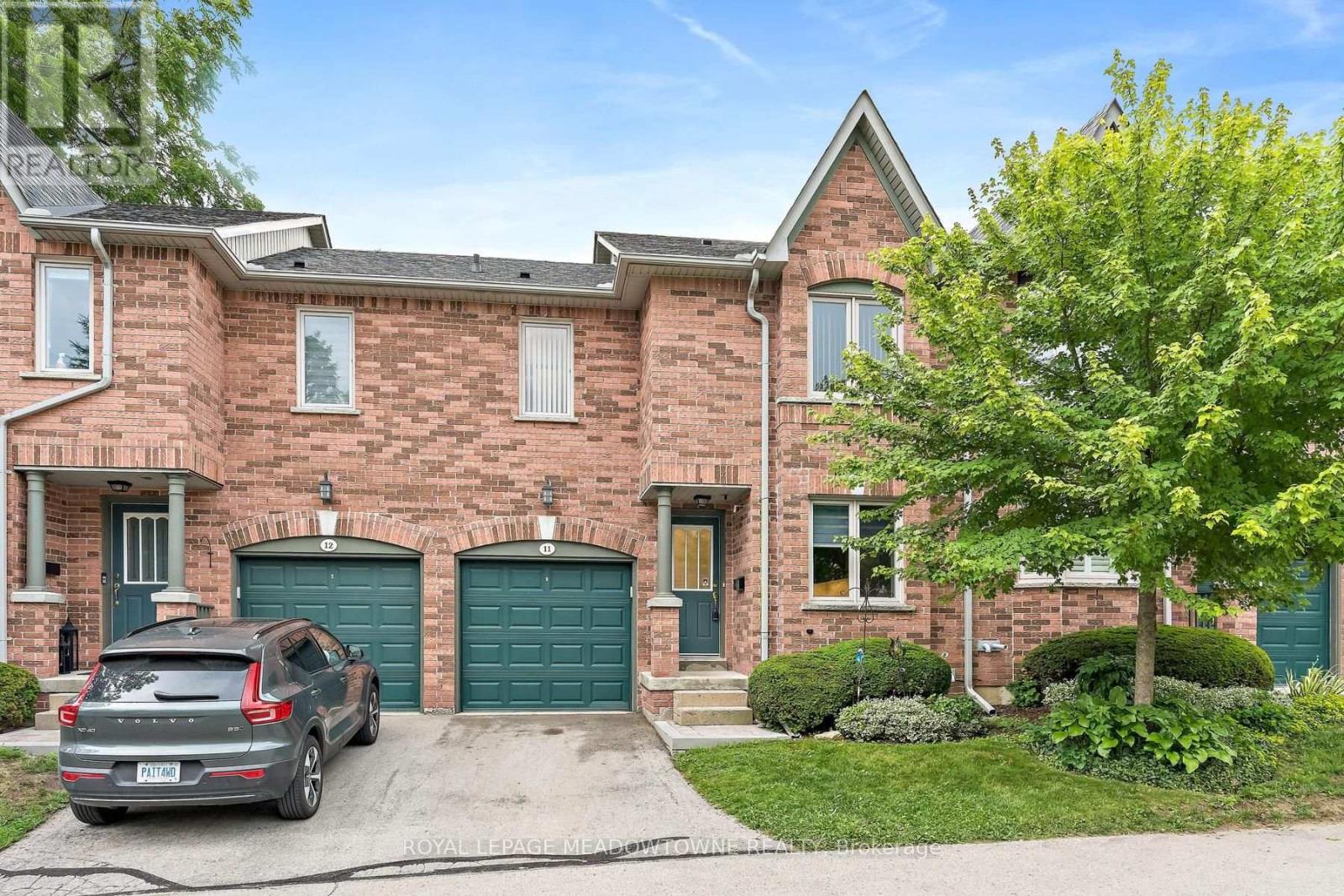 11 - 76 River Drive, Halton Hills (Georgetown), Ontario  L7G 2J2 - Photo 1 - W13555208