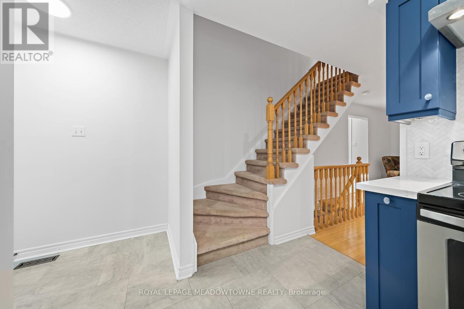 11 - 76 River Drive, Halton Hills (Georgetown), Ontario  L7G 2J2 - Photo 11 - W13555208