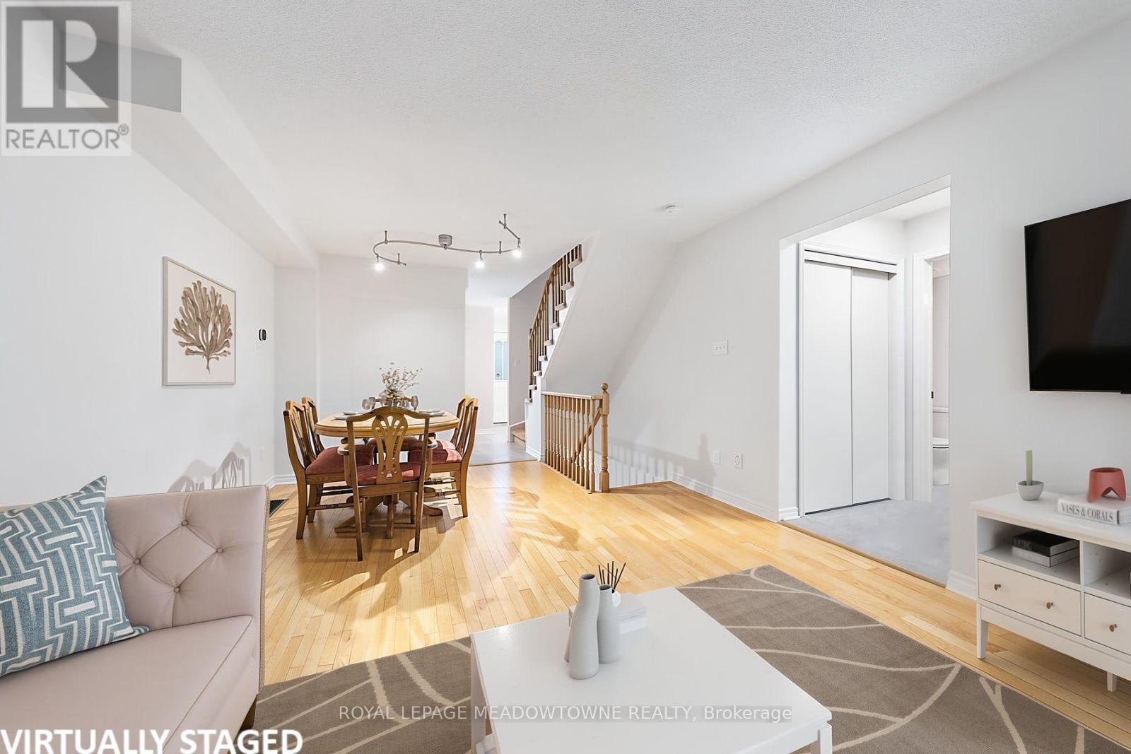 11 - 76 River Drive, Halton Hills (Georgetown), Ontario  L7G 2J2 - Photo 9 - W13555208