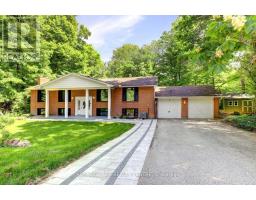 <div class="price">$1,288,000</div> 69 Glenda Jane Drive, Milton (Campbellville)<br><div style="margin-bottom:8px;"><small>Royal LePage Realty Centre</small></div><div class='bed_bath'>5 Bed | 3 Bath</div>