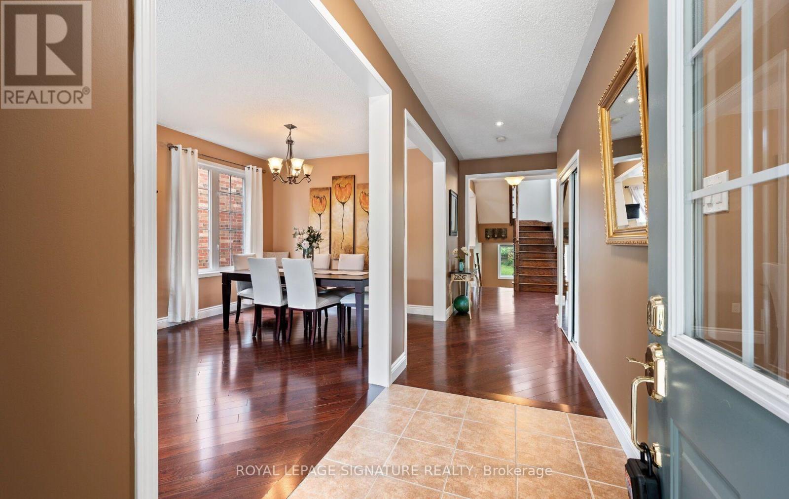 115 Arborglen Drive, Halton Hills (Georgetown), Ontario  L7G 6L1 - Photo 3 - W13555748