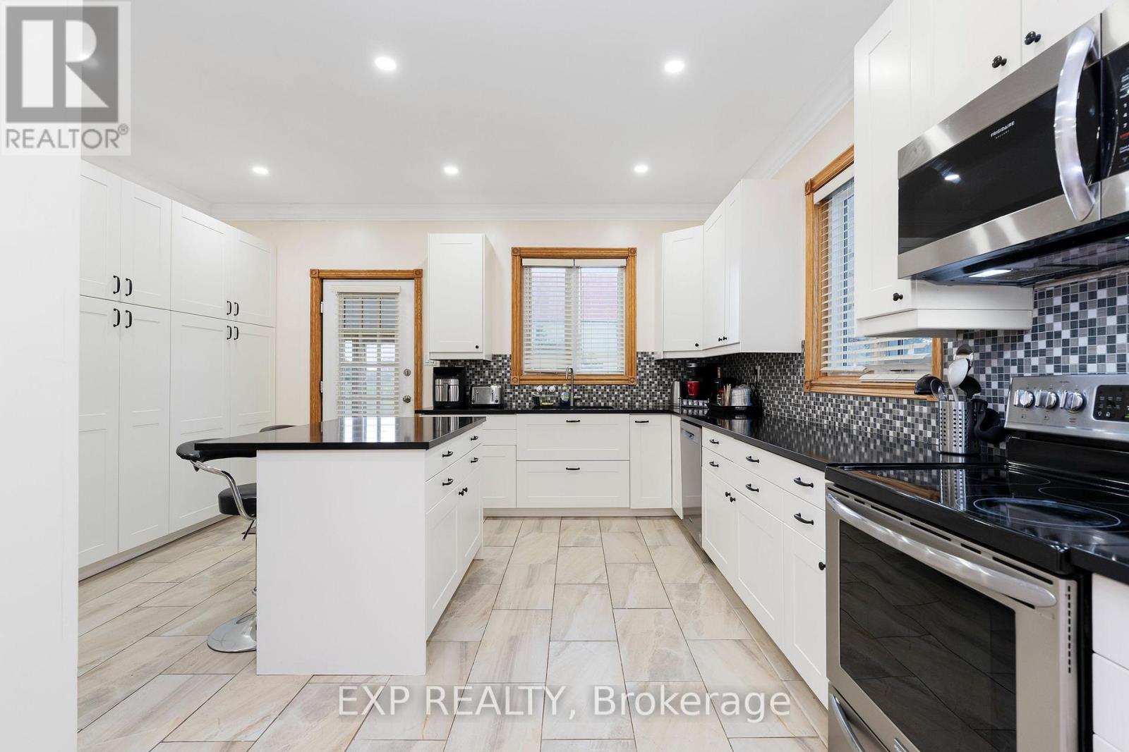 11677 Regional Rd 25, Halton Hills (Es Rural Esquesing), Ontario  L7J 2M1 - Photo 15 - W13559212