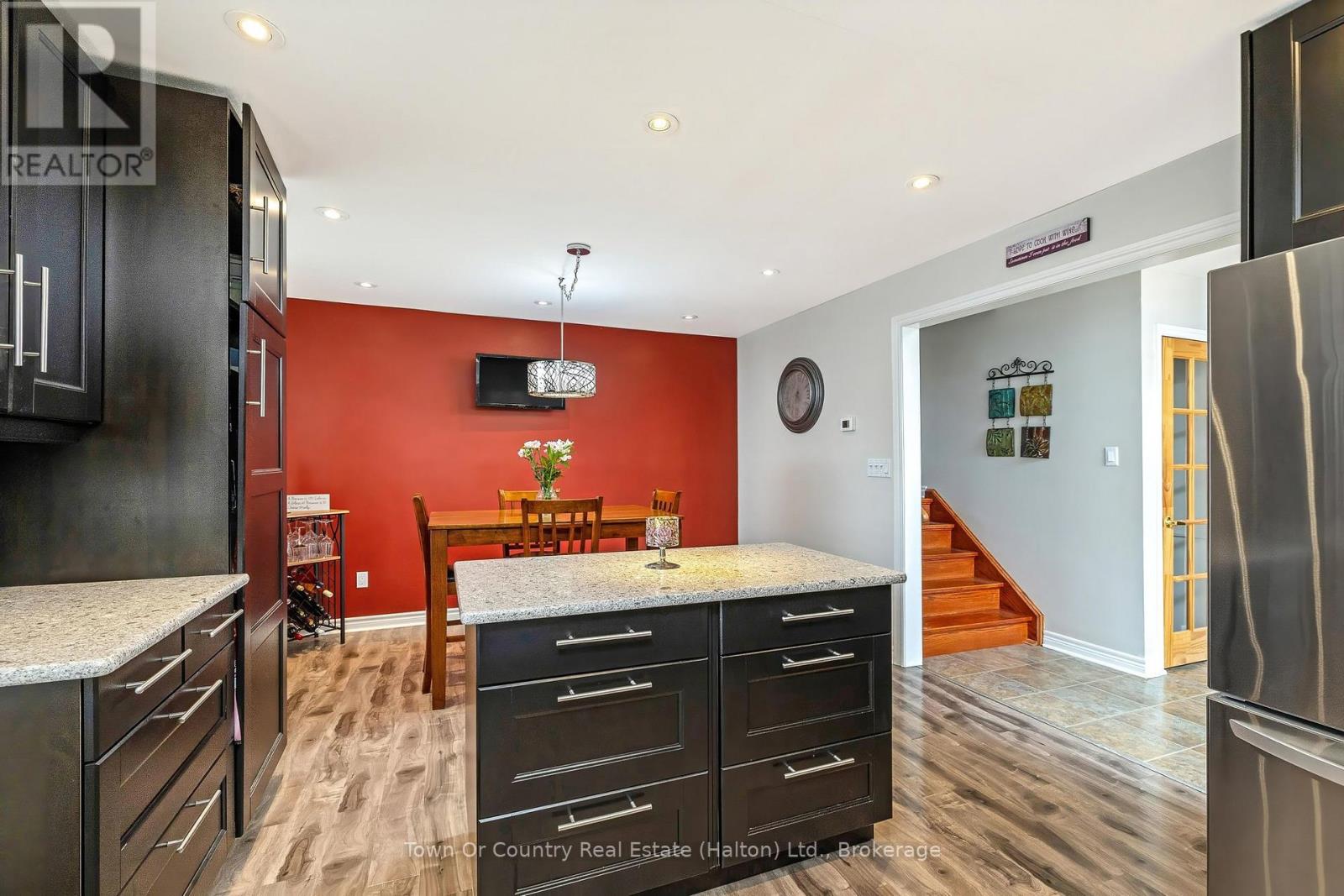 14 Rosemary Road, Halton Hills (Ac Acton), Ontario  L7J 1E8 - Photo 12 - W13560078