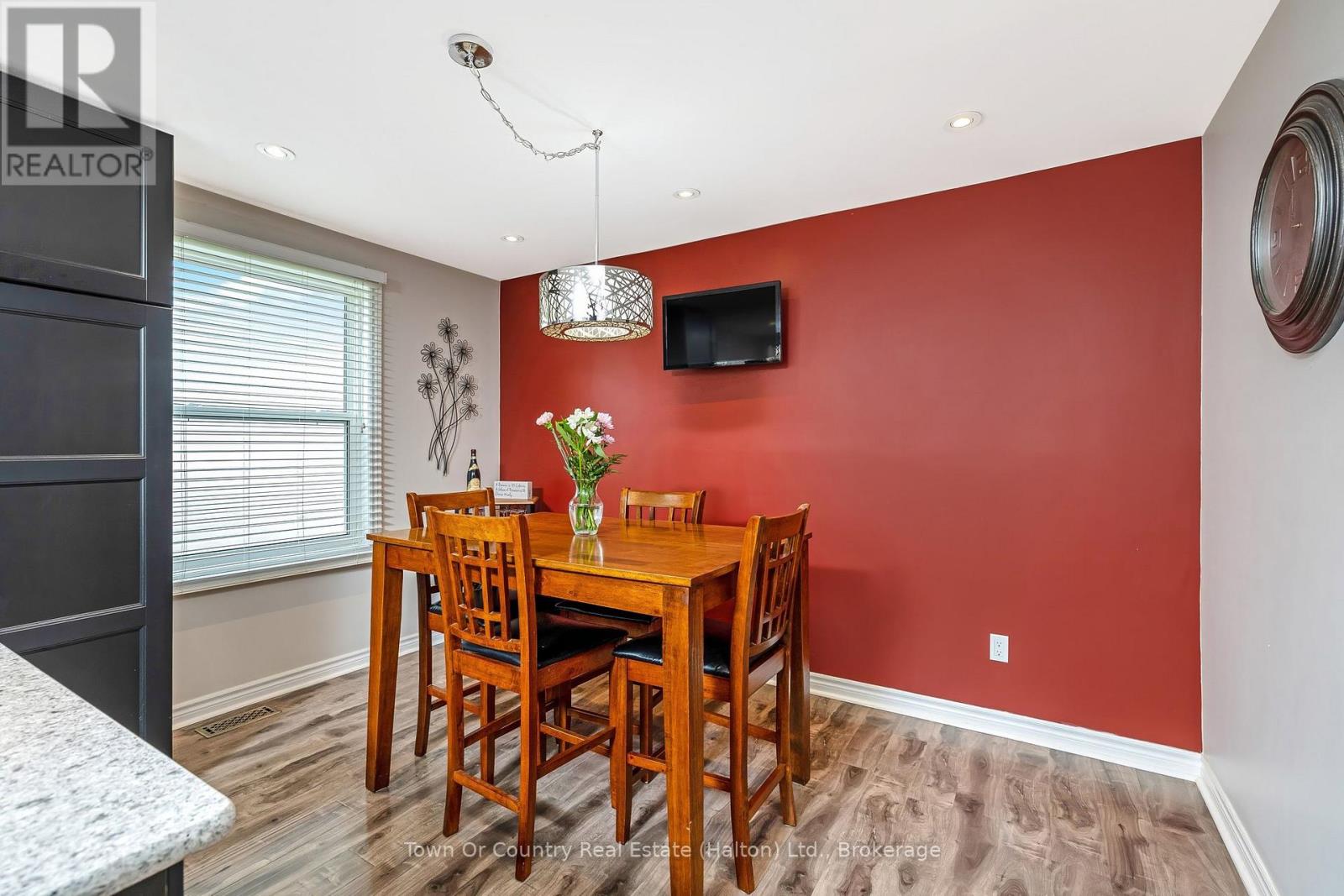 14 Rosemary Road, Halton Hills (Ac Acton), Ontario  L7J 1E8 - Photo 14 - W13560078