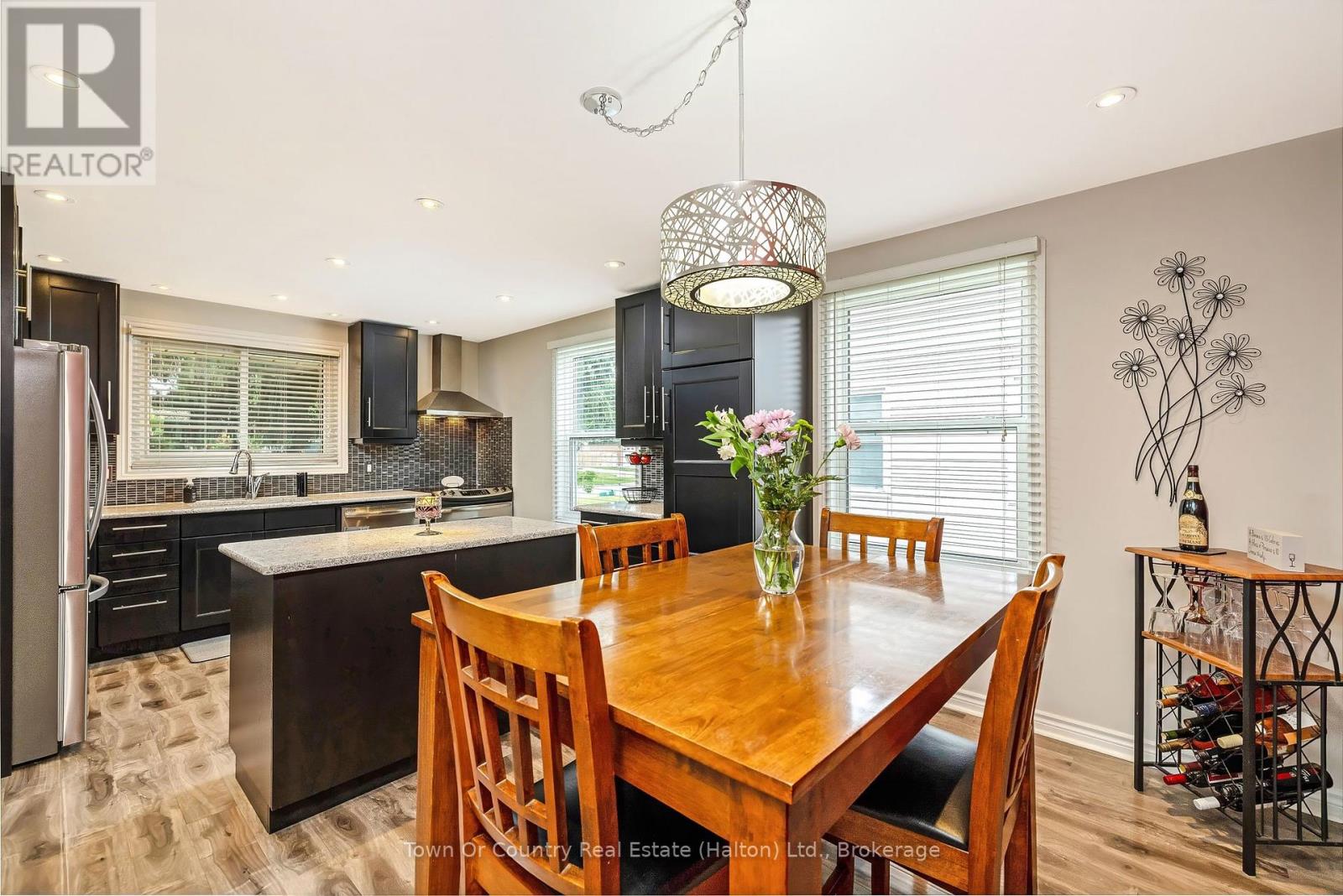 14 Rosemary Road, Halton Hills (Ac Acton), Ontario  L7J 1E8 - Photo 15 - W13560078