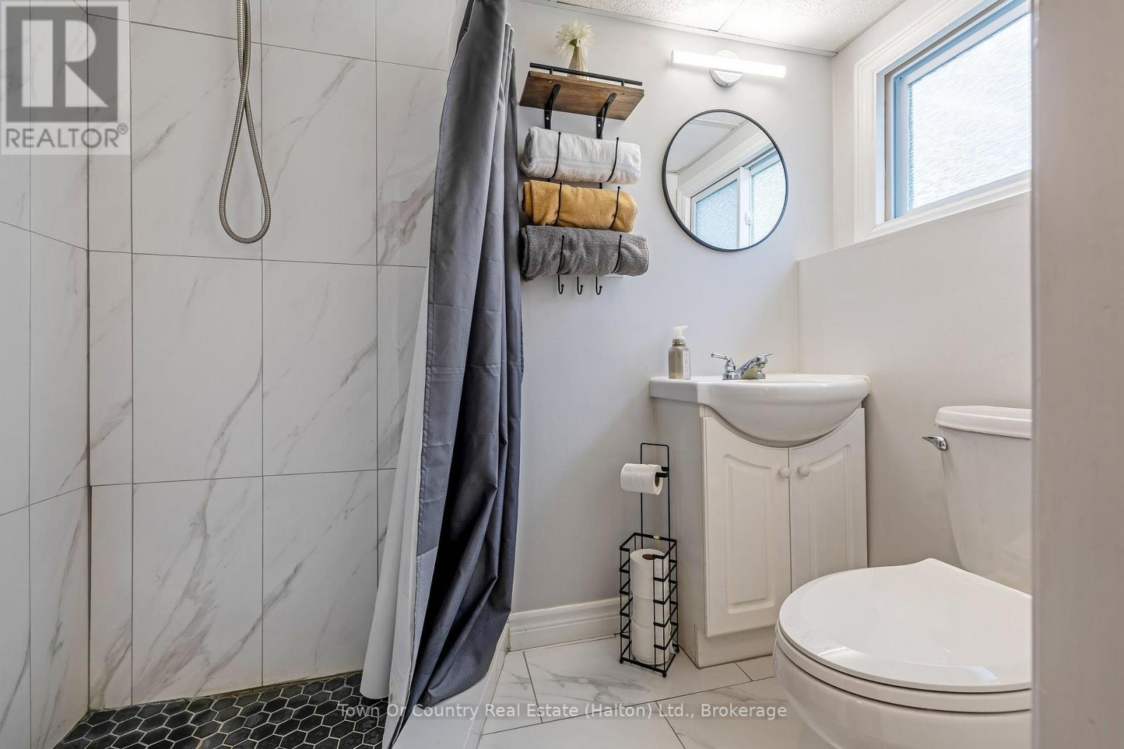 14 Rosemary Road, Halton Hills (Ac Acton), Ontario  L7J 1E8 - Photo 27 - W13560078