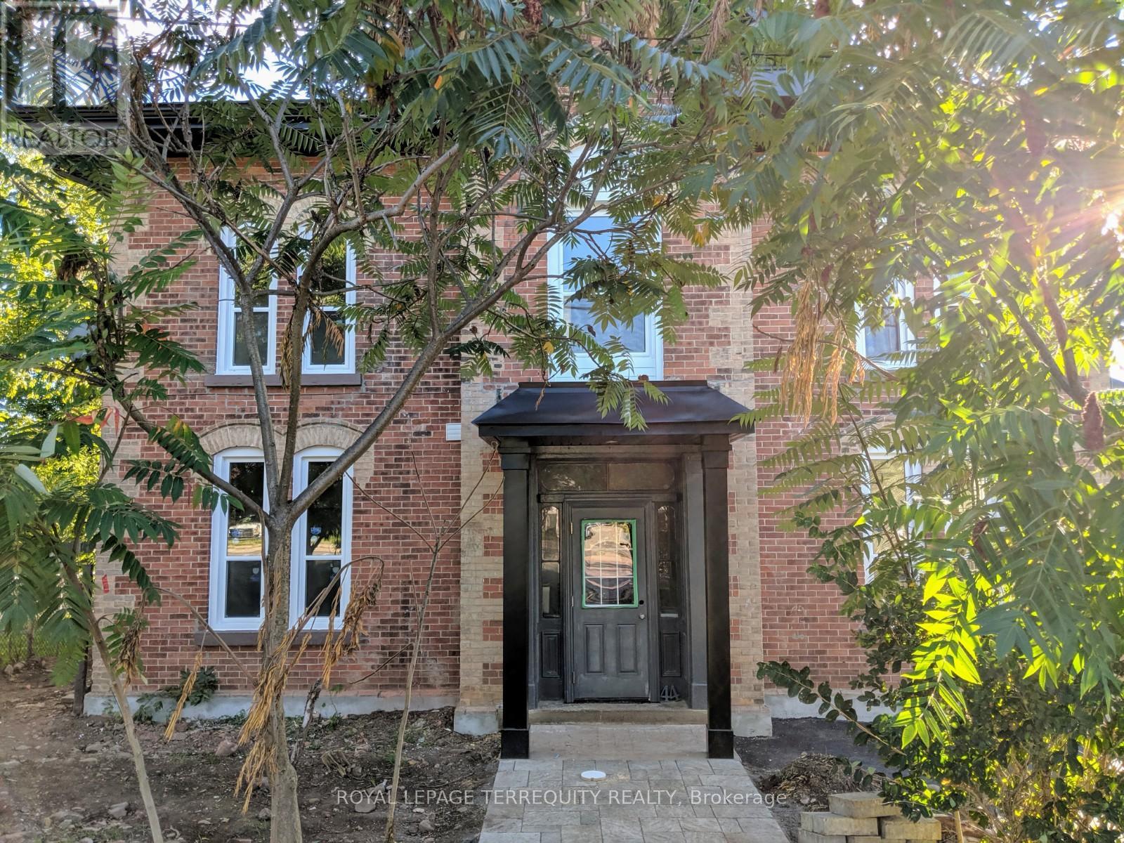 1 - 44 MAIN STREET N, halton hills (georgetown), Ontario