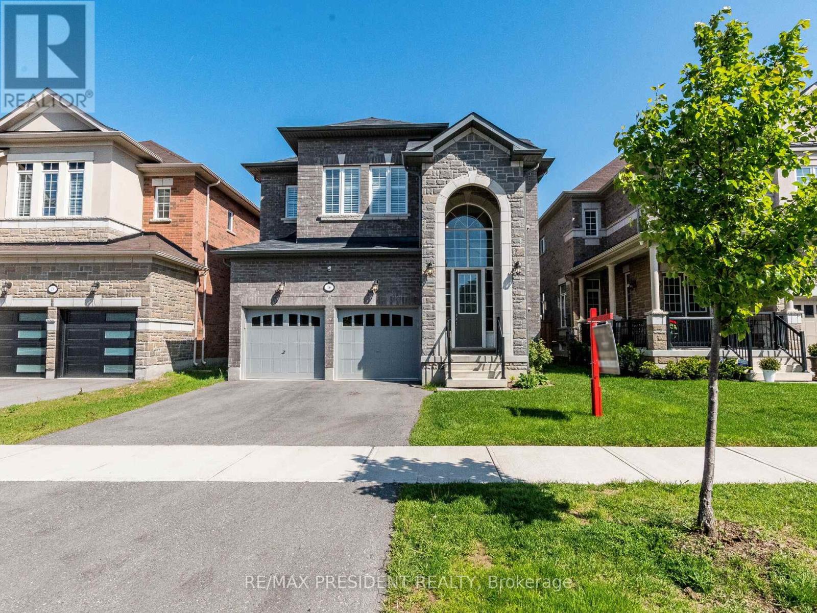 16 Monarch Drive, Halton Hills (Georgetown), Ontario  L7G 0M6 - Photo 1 - W13560496
