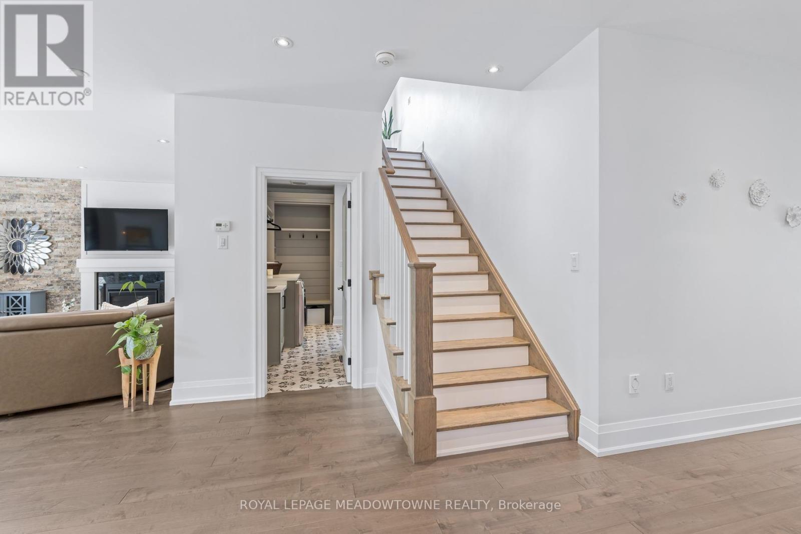 17 Ontario Street, Halton Hills (Georgetown), Ontario  L7G 3K5 - Photo 24 - W13560714