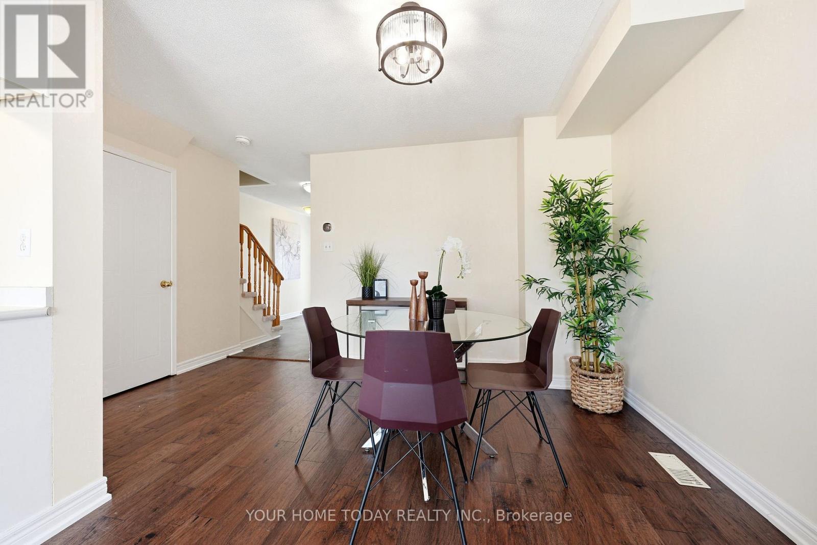 29 Corey Circle, Halton Hills (Georgetown), Ontario  L7G 5L7 - Photo 7 - W13561338