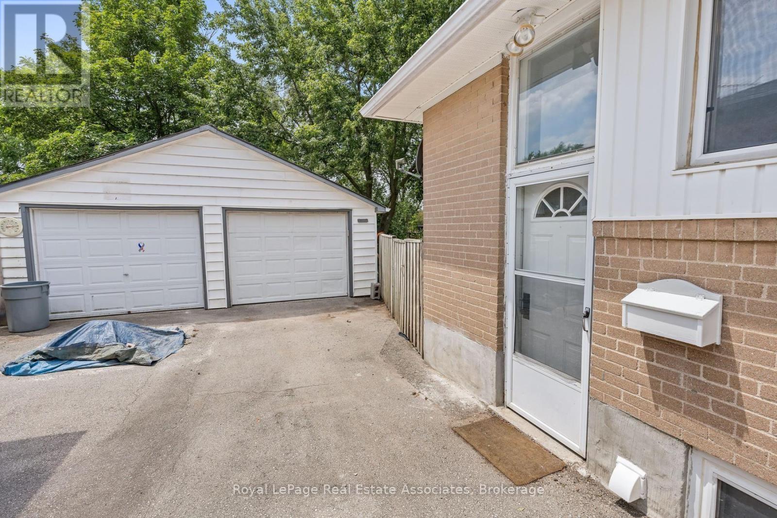 90 Longfield Road, Halton Hills (Ac Acton), Ontario  L7J 2K4 - Photo 25 - W13561530
