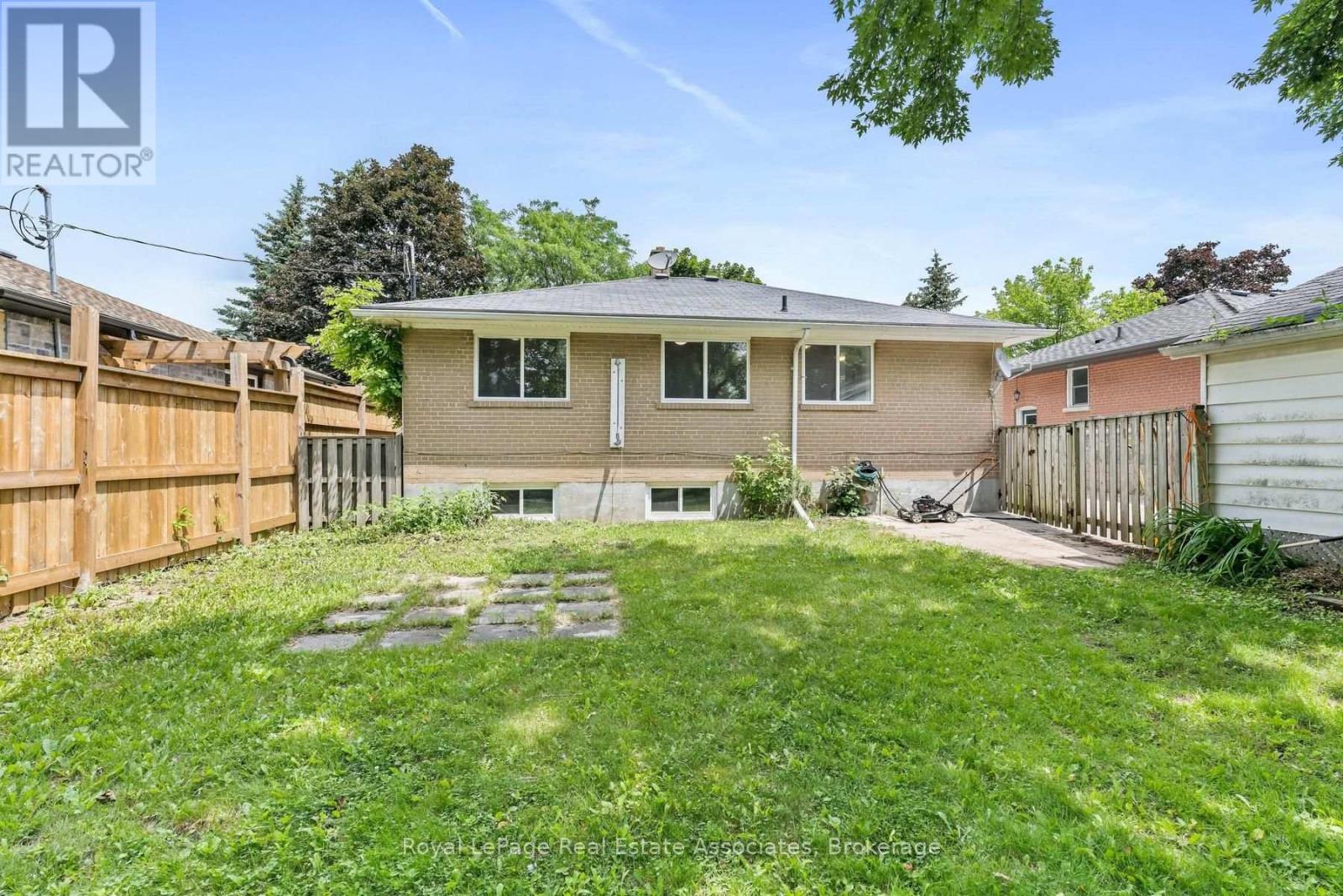 90 Longfield Road, Halton Hills (Ac Acton), Ontario  L7J 2K4 - Photo 29 - W13561530
