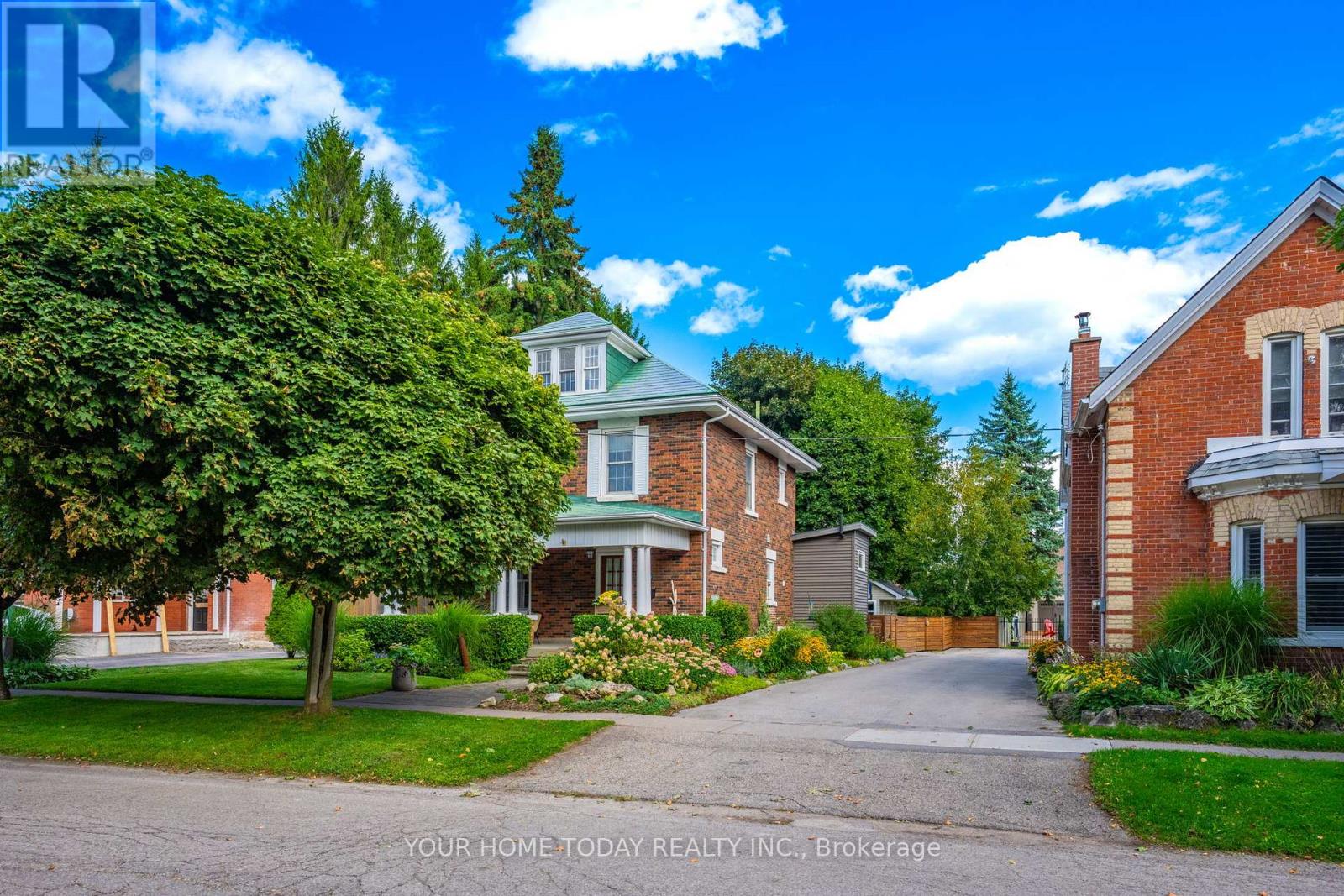 17 Park Avenue, Halton Hills (Ac Acton), Ontario  L7J 1Y3 - Photo 8 - W13565584