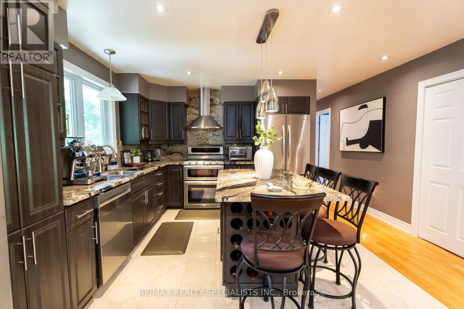 10642 Sixth Line, Halton Hills (Rural Halton Hills), Ontario  L7G 4S6 - Photo 8 - W13566400