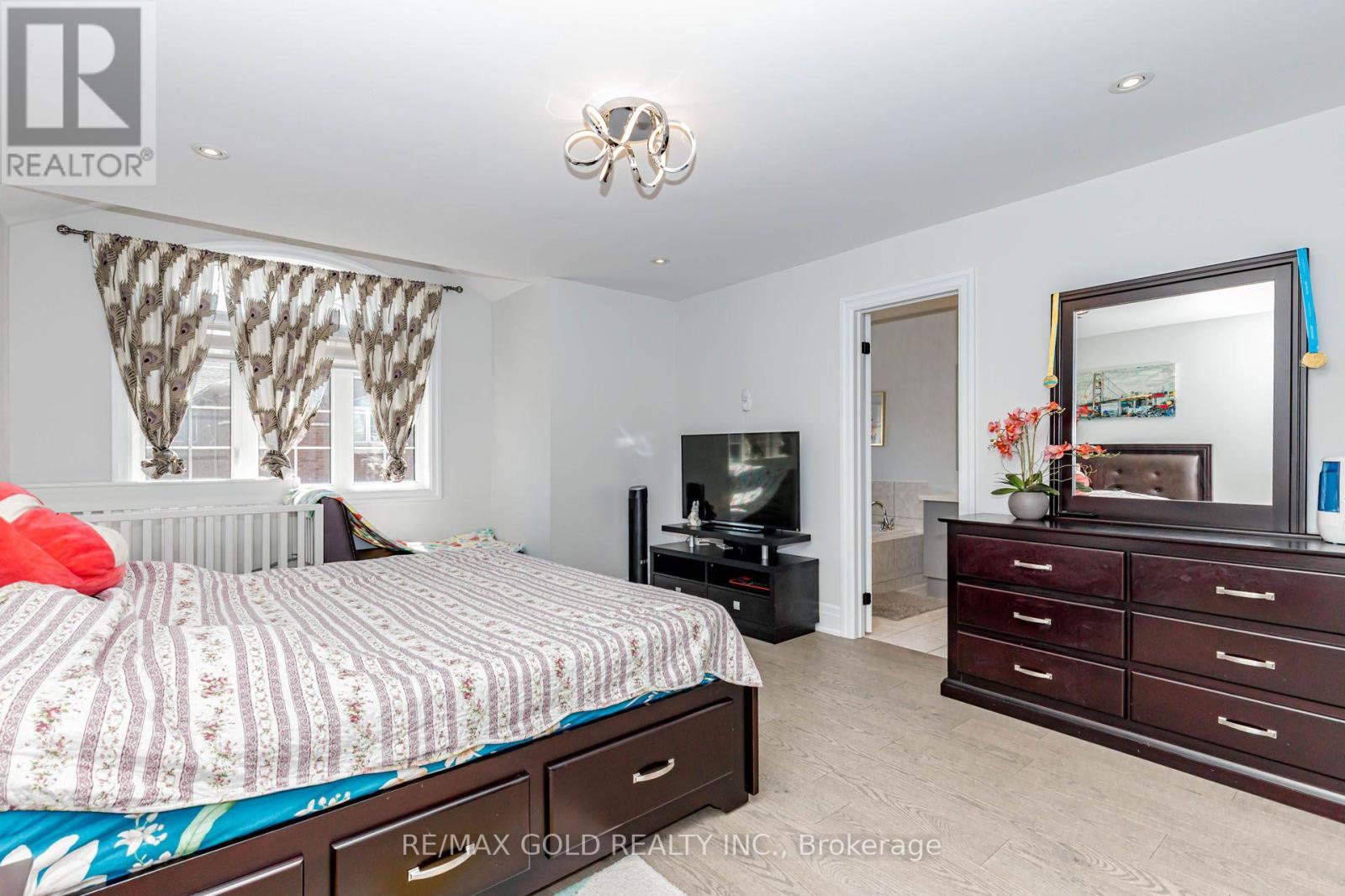 7 Overstone Road, Halton Hills (Georgetown), Ontario  L7G 0N5 - Photo 23 - W13566500