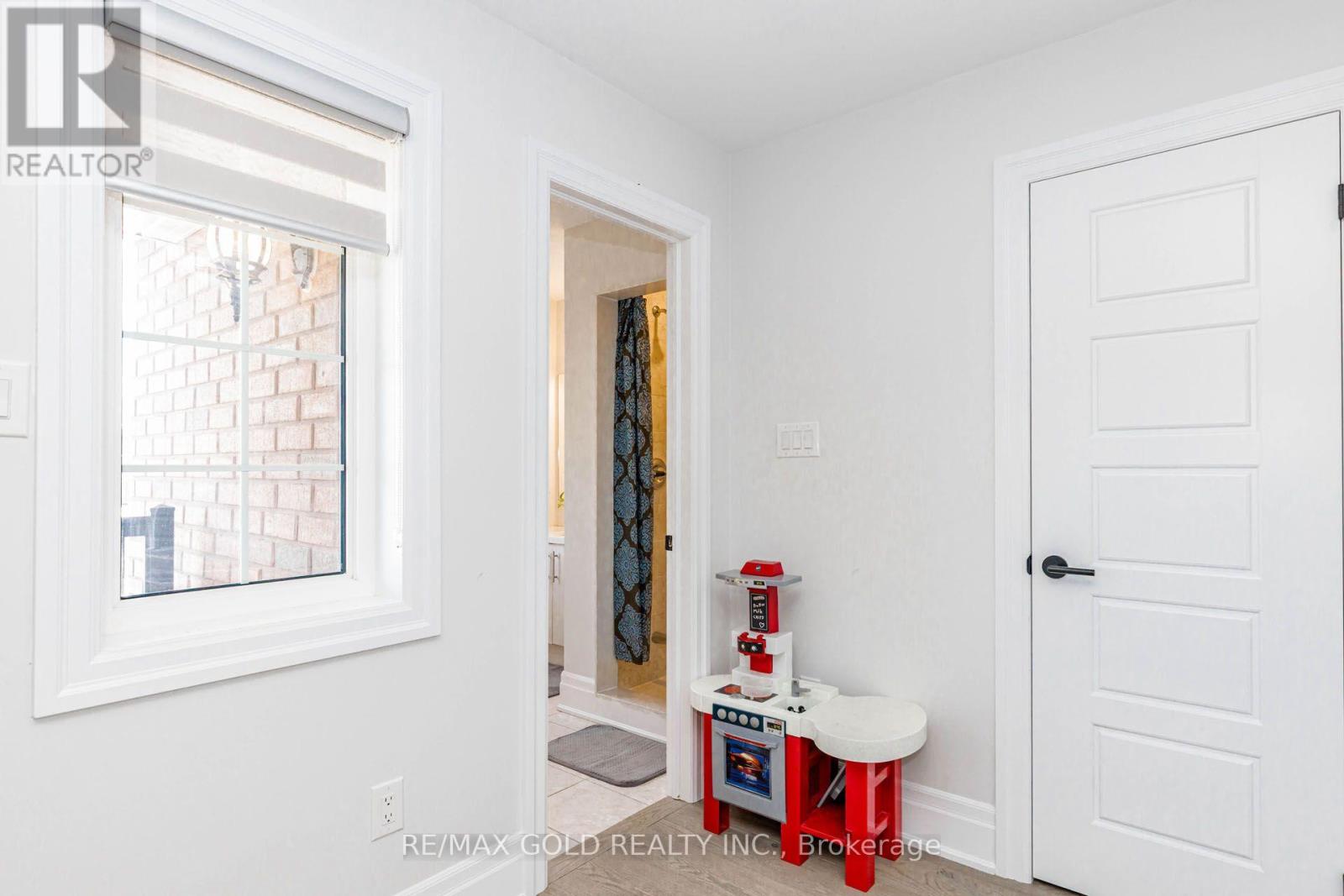 7 Overstone Road, Halton Hills (Georgetown), Ontario  L7G 0N5 - Photo 32 - W13566500
