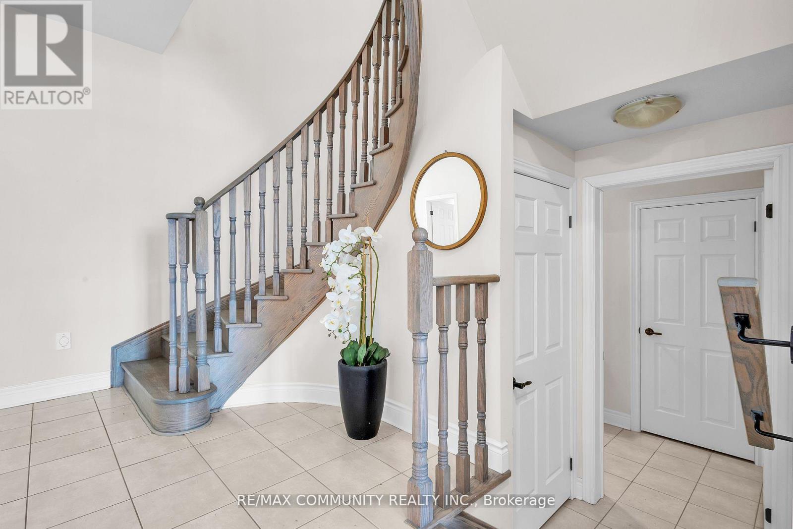 18 Walworth Street, Halton Hills (Georgetown), Ontario  L7G 0N5 - Photo 20 - W13566752