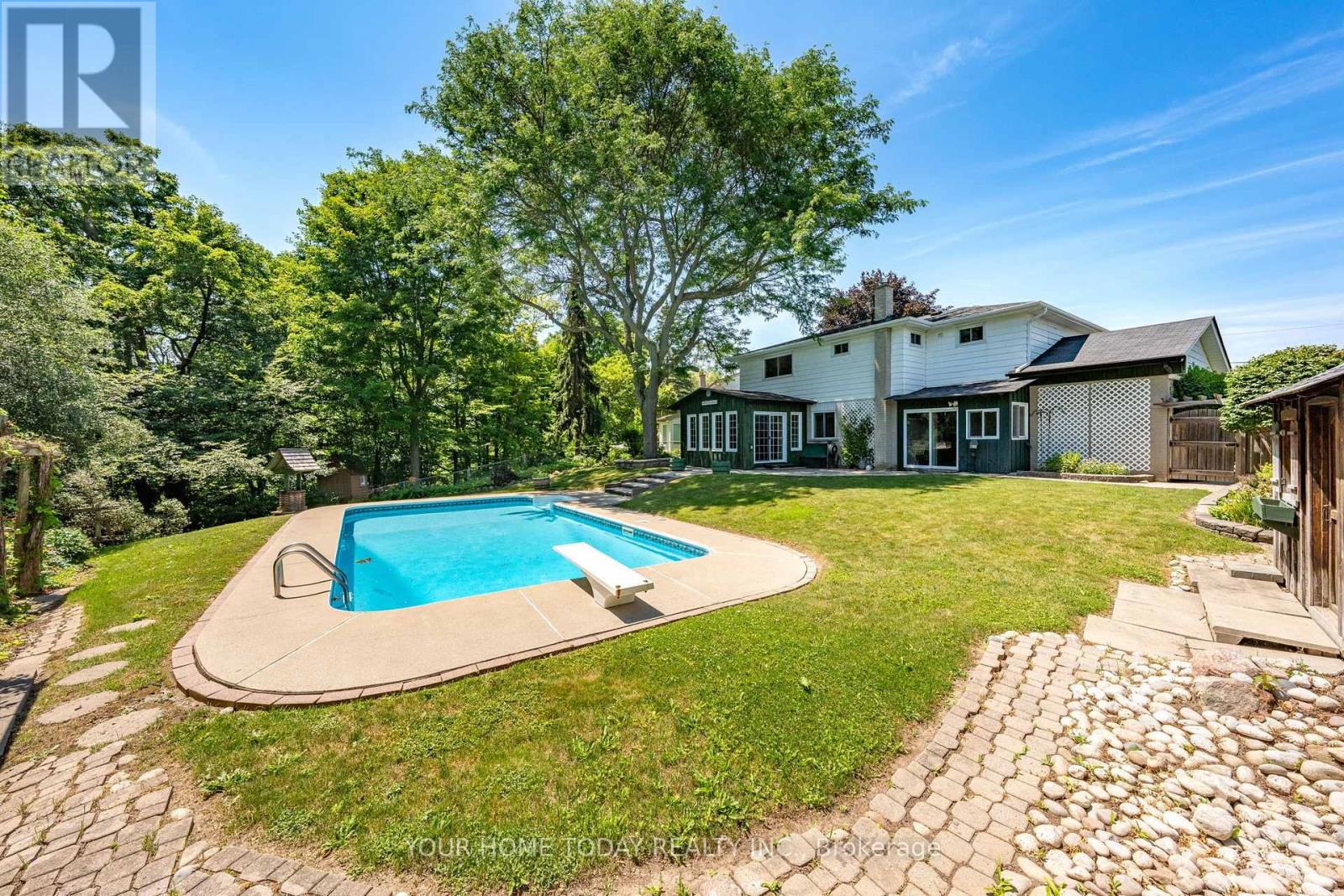 35 Dawson Crescent, Halton Hills (Georgetown), Ontario  L7G 1H3 - Photo 40 - W13567144