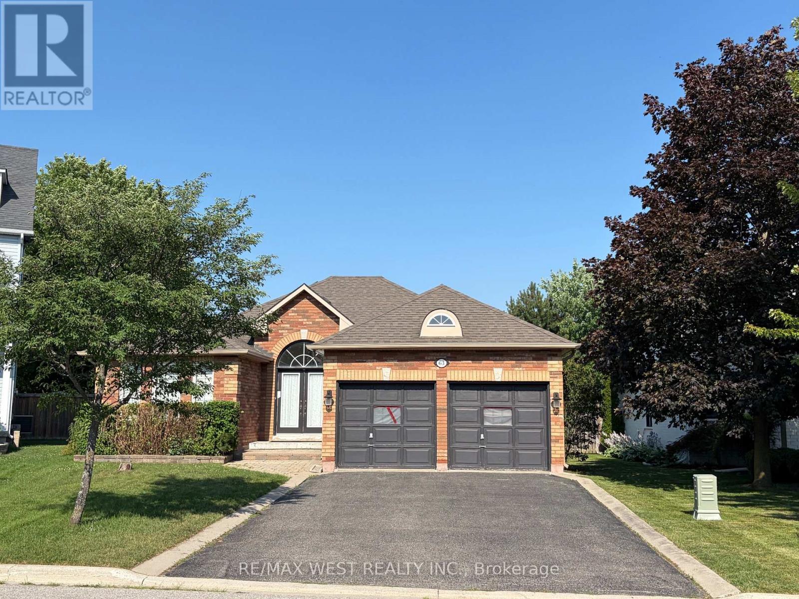 63 Munro Circle, Halton Hills (Georgetown), Ontario  L7G 6A2 - Photo 1 - W13568122