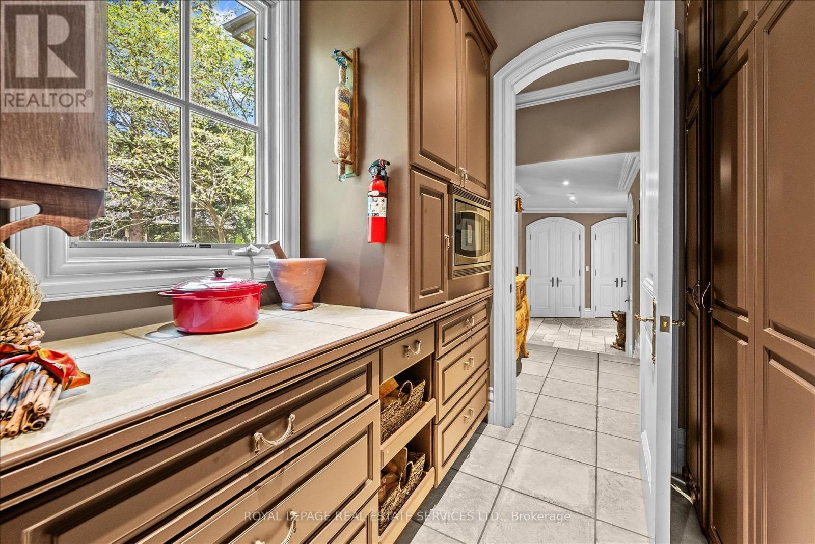 10090 Pineview Trail, Milton, Ontario  L0P 1B0 - Photo 19 - W13568144