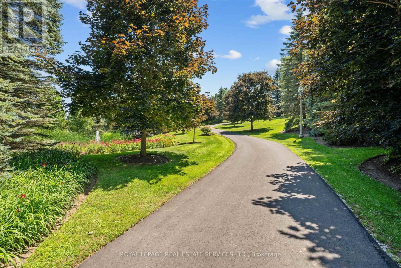 10090 Pineview Trail, Milton, Ontario  L0P 1B0 - Photo 3 - W13568144