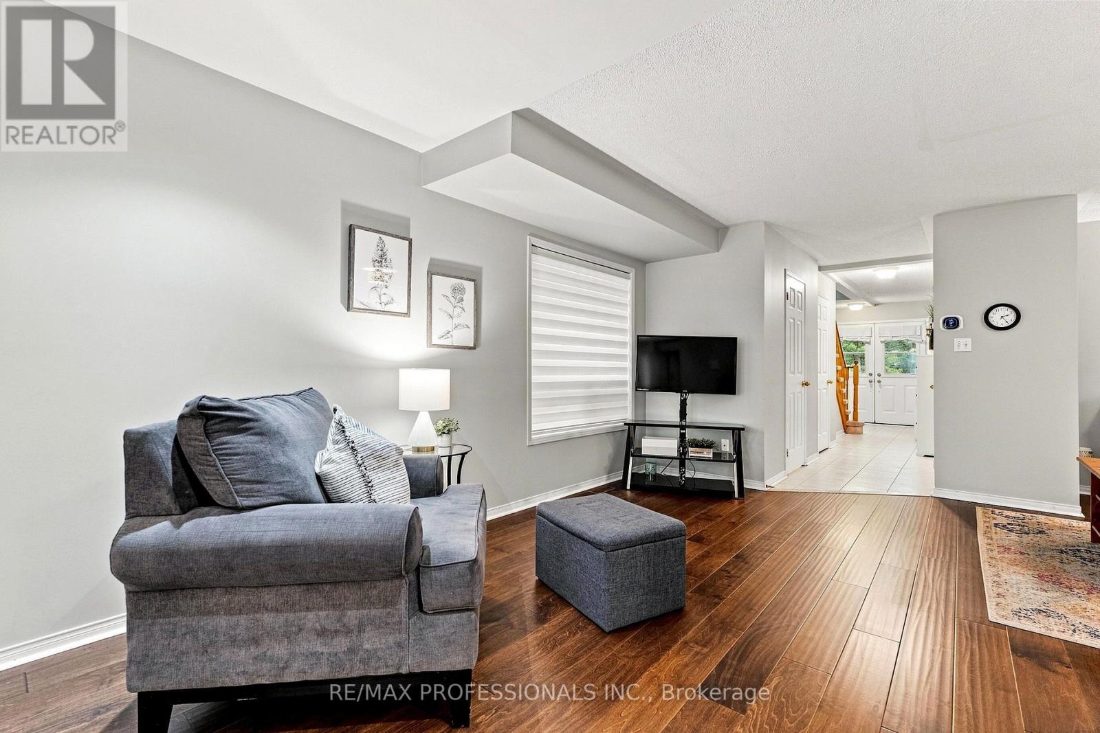 137 Dominion Gardens Drive, Halton Hills (Georgetown), Ontario  L7G 6B6 - Photo 10 - W13570058