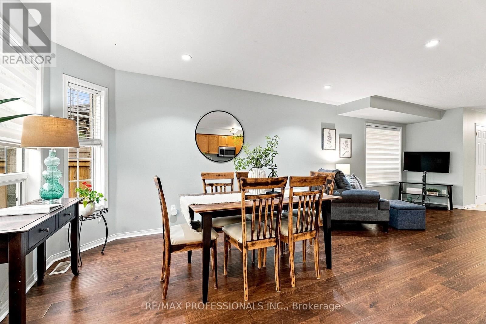 137 Dominion Gardens Drive, Halton Hills (Georgetown), Ontario  L7G 6B6 - Photo 18 - W13570058