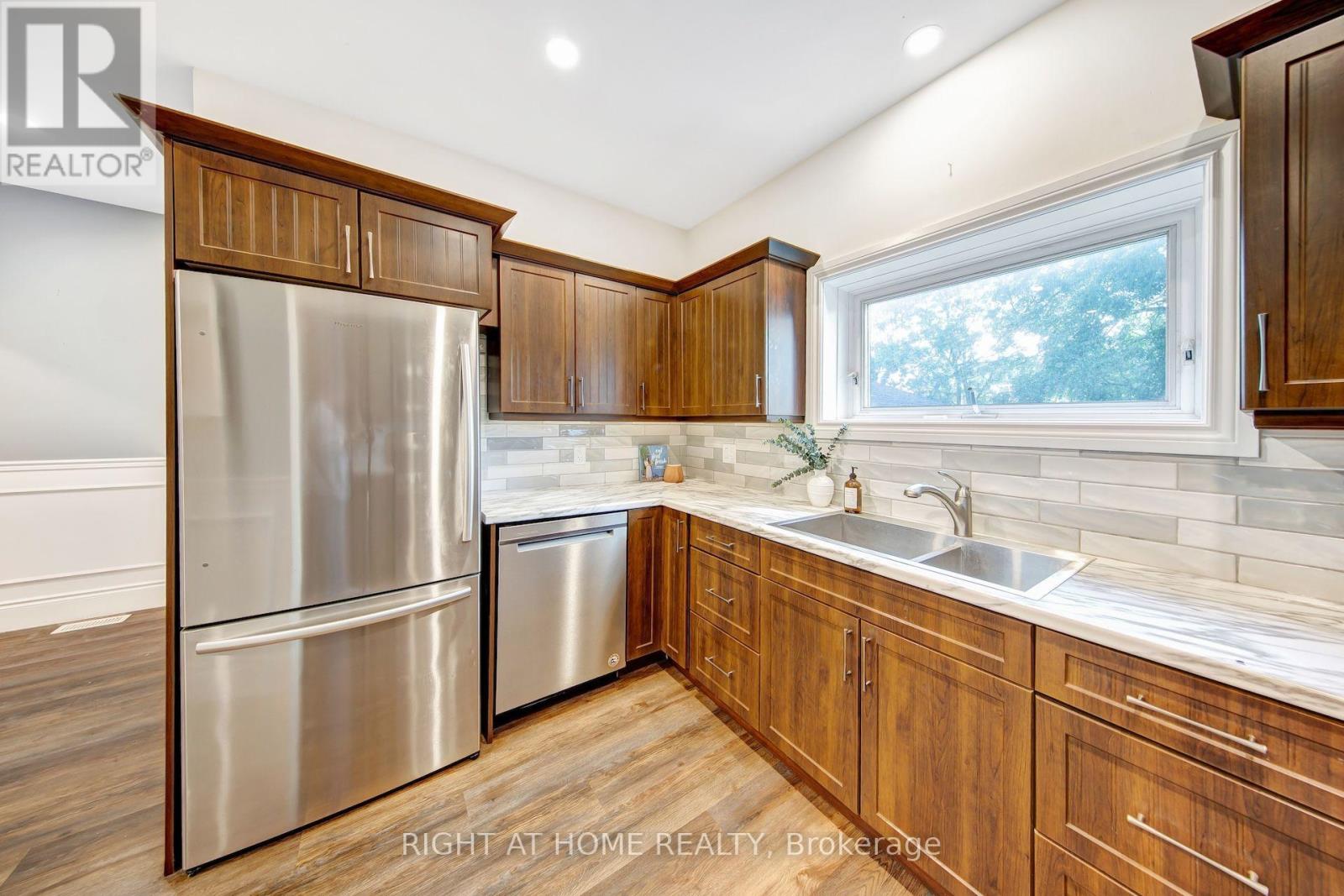 30 Willow Street N, Halton Hills (Ac Acton), Ontario  L7J 1Z7 - Photo 18 - W13570230