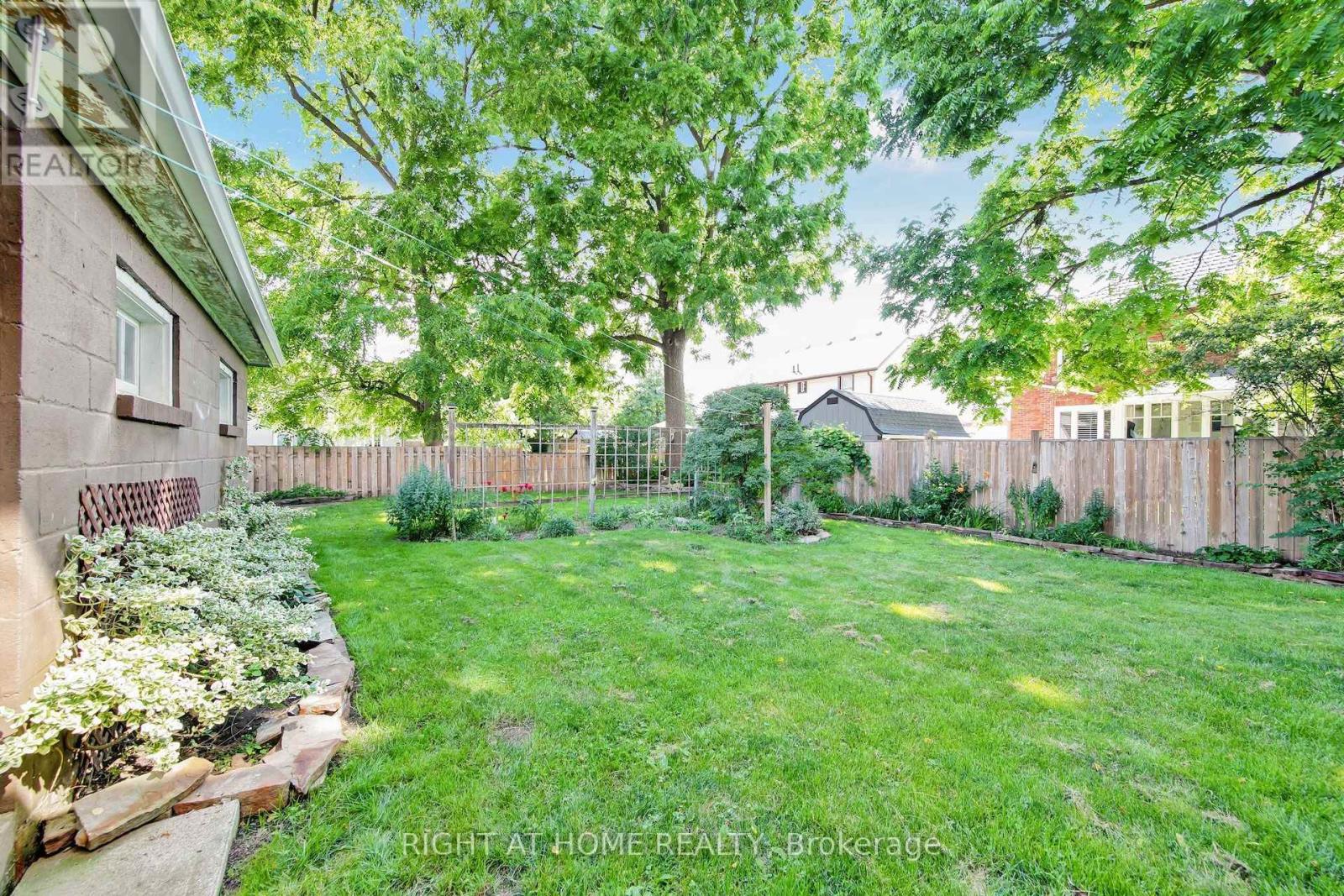30 Willow Street N, Halton Hills (Ac Acton), Ontario  L7J 1Z7 - Photo 39 - W13570230