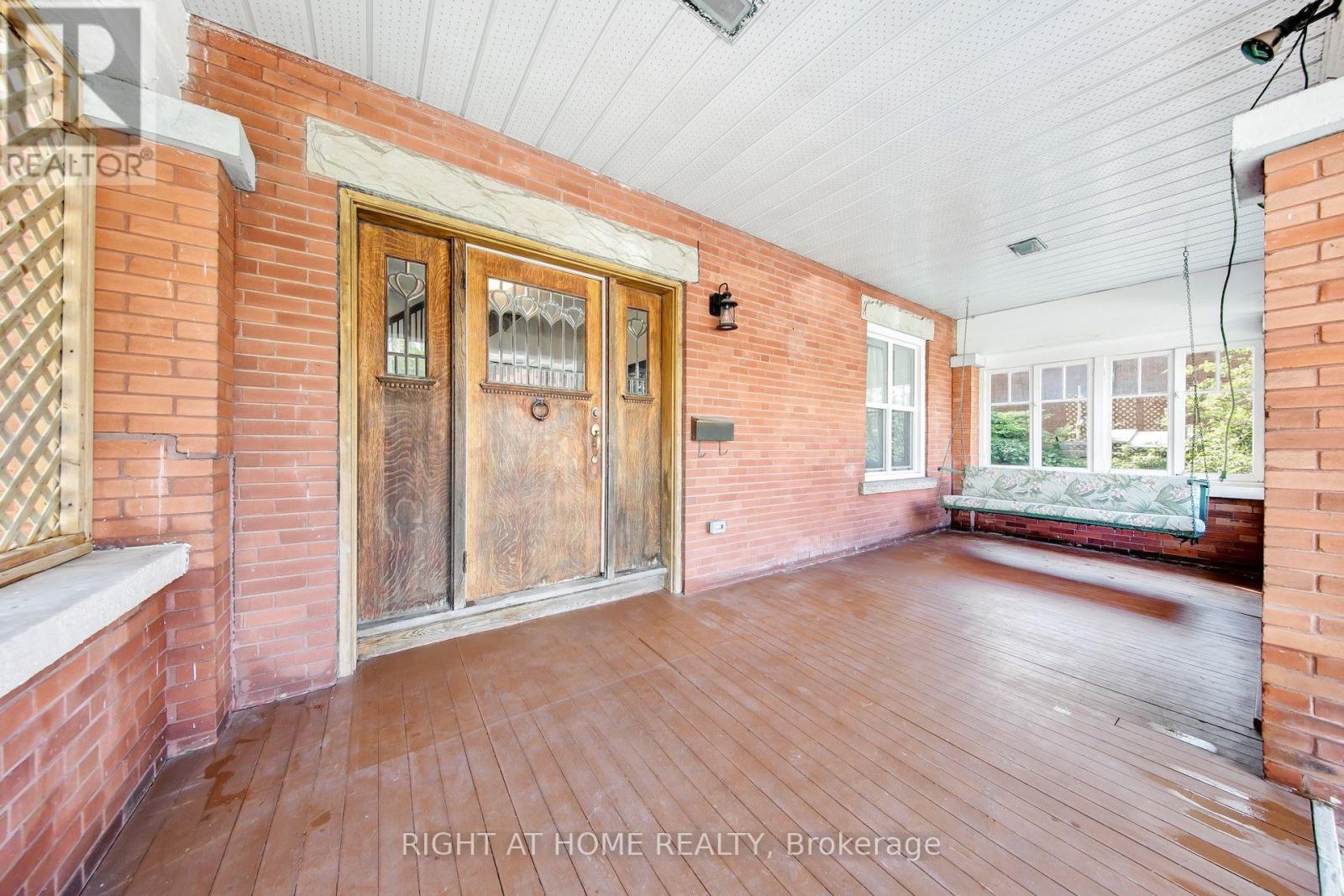 30 Willow Street N, Halton Hills (Ac Acton), Ontario  L7J 1Z7 - Photo 5 - W13570230