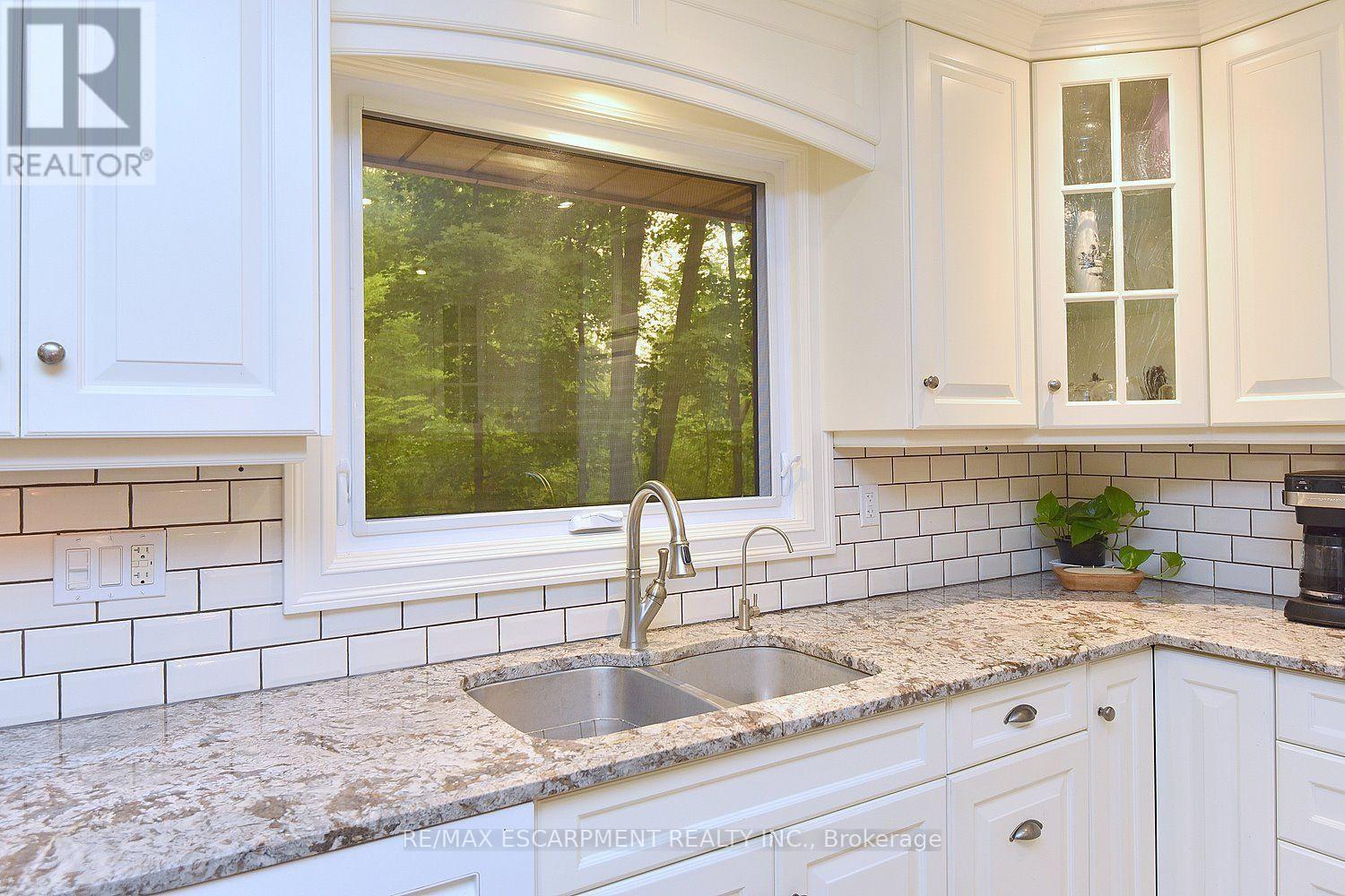 421 8th Concession Road E, Hamilton, Ontario  L0P 1B0 - Photo 21 - X13572374