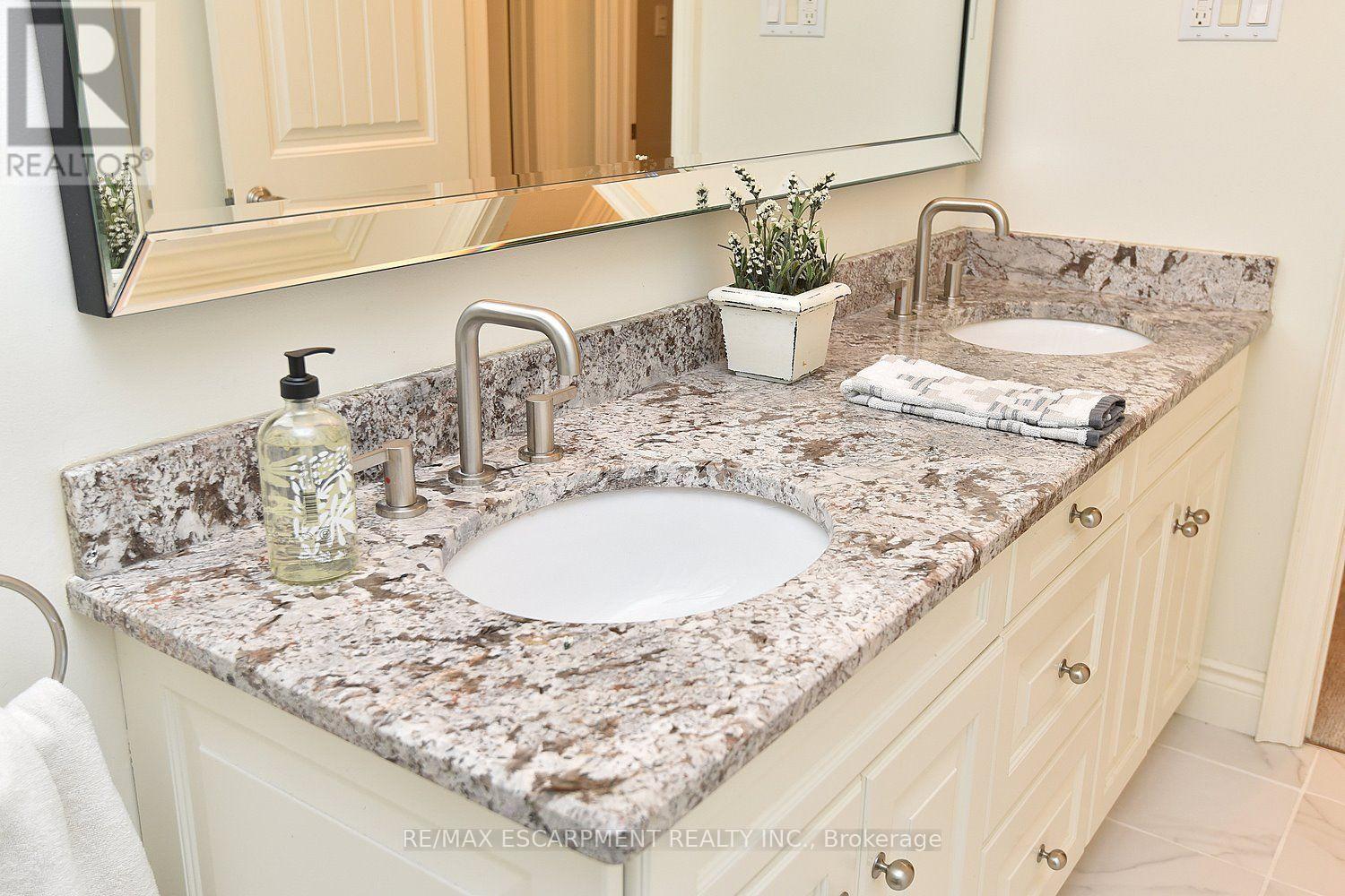 421 8th Concession Road E, Hamilton, Ontario  L0P 1B0 - Photo 38 - X13572374
