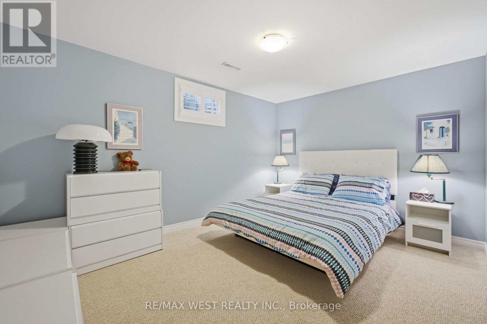 184 Tanners Drive, Halton Hills (Ac Acton), Ontario  L7J 3A8 - Photo 10 - W13573108