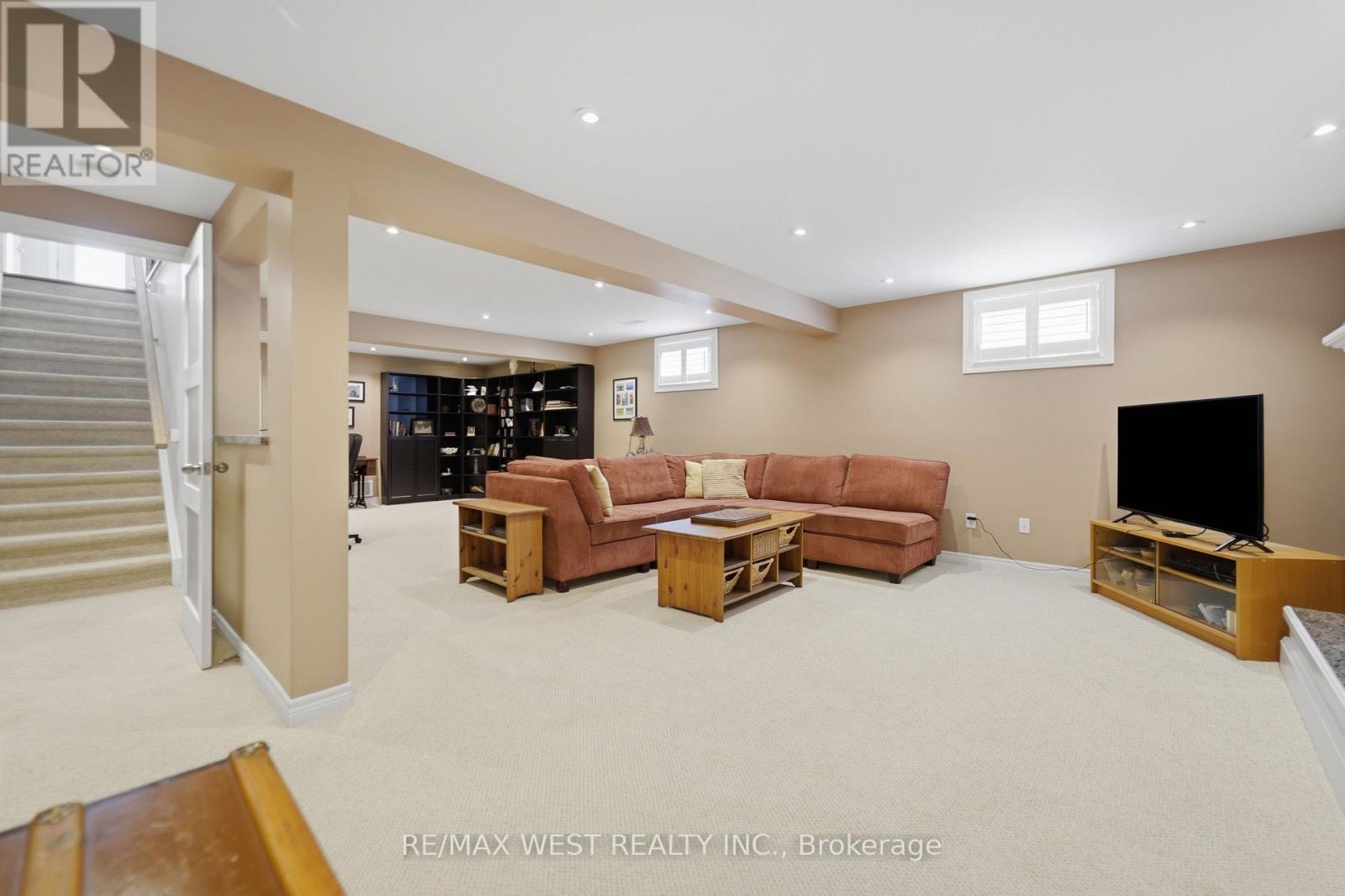 184 Tanners Drive, Halton Hills (Ac Acton), Ontario  L7J 3A8 - Photo 8 - W13573108
