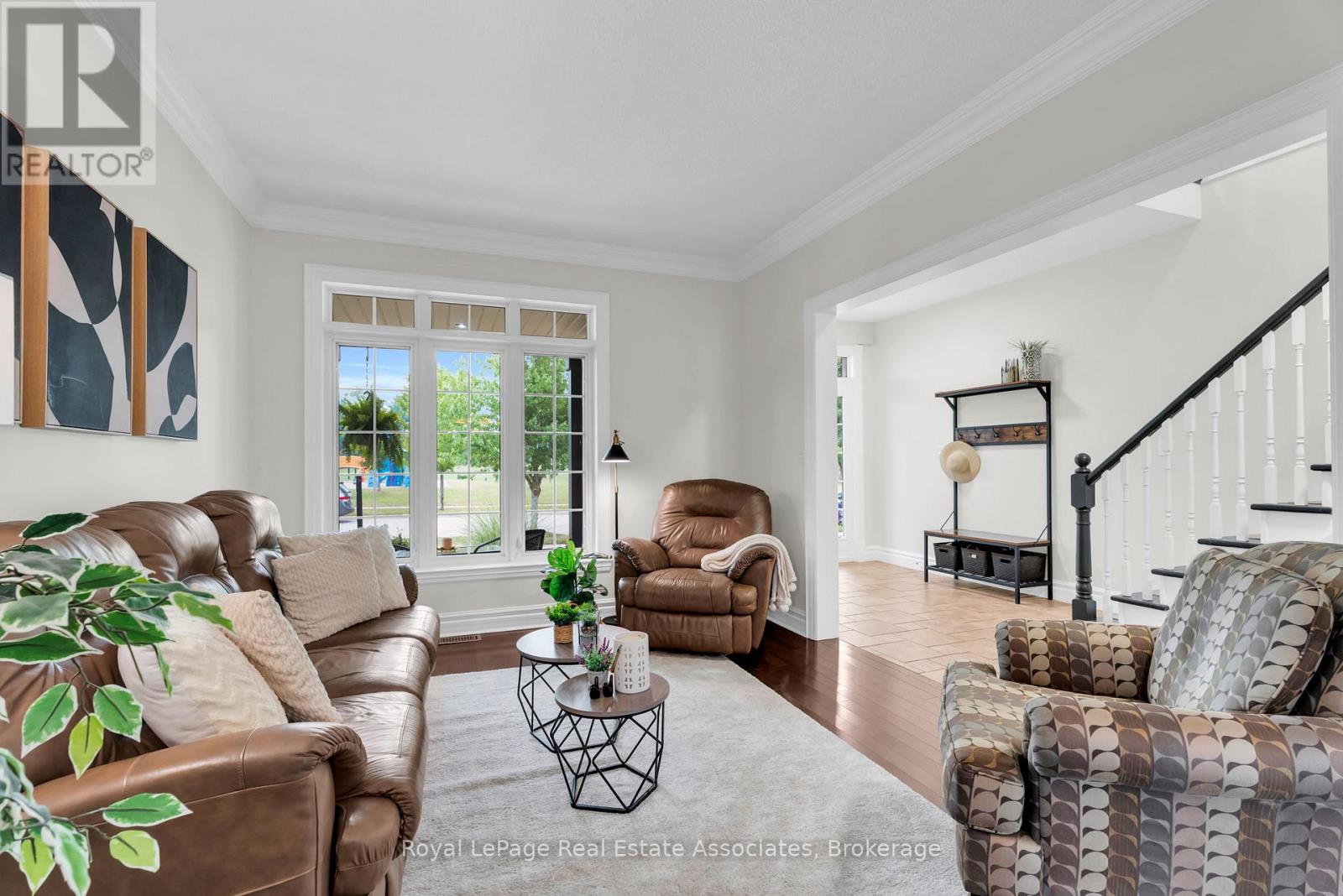 27 Rennie Street, Halton Hills (Ac Acton), Ontario  L7J 2Y7 - Photo 11 - W13573786