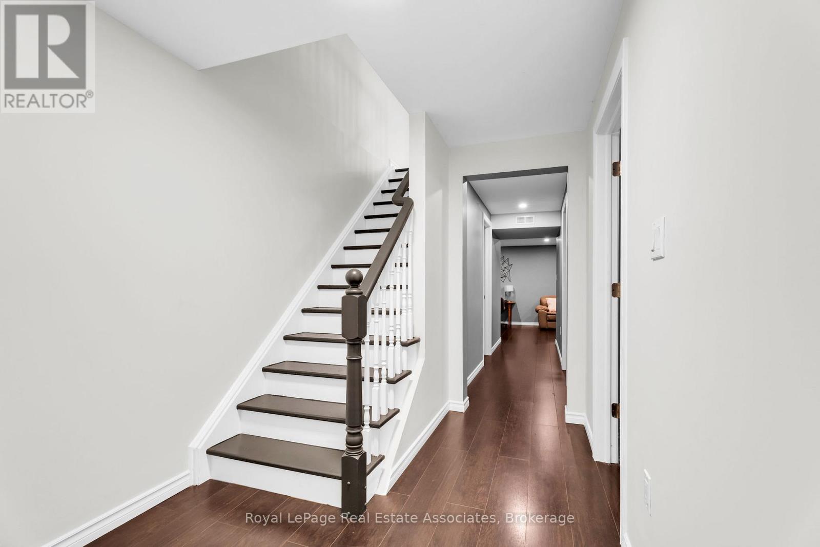 27 Rennie Street, Halton Hills (Ac Acton), Ontario  L7J 2Y7 - Photo 33 - W13573786