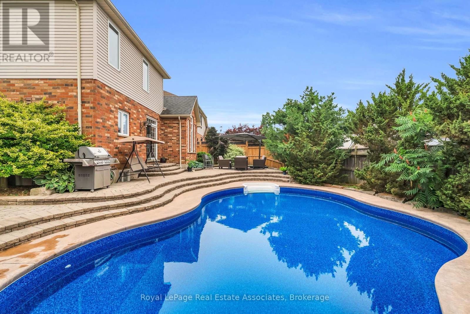 27 Rennie Street, Halton Hills (Ac Acton), Ontario  L7J 2Y7 - Photo 41 - W13573786