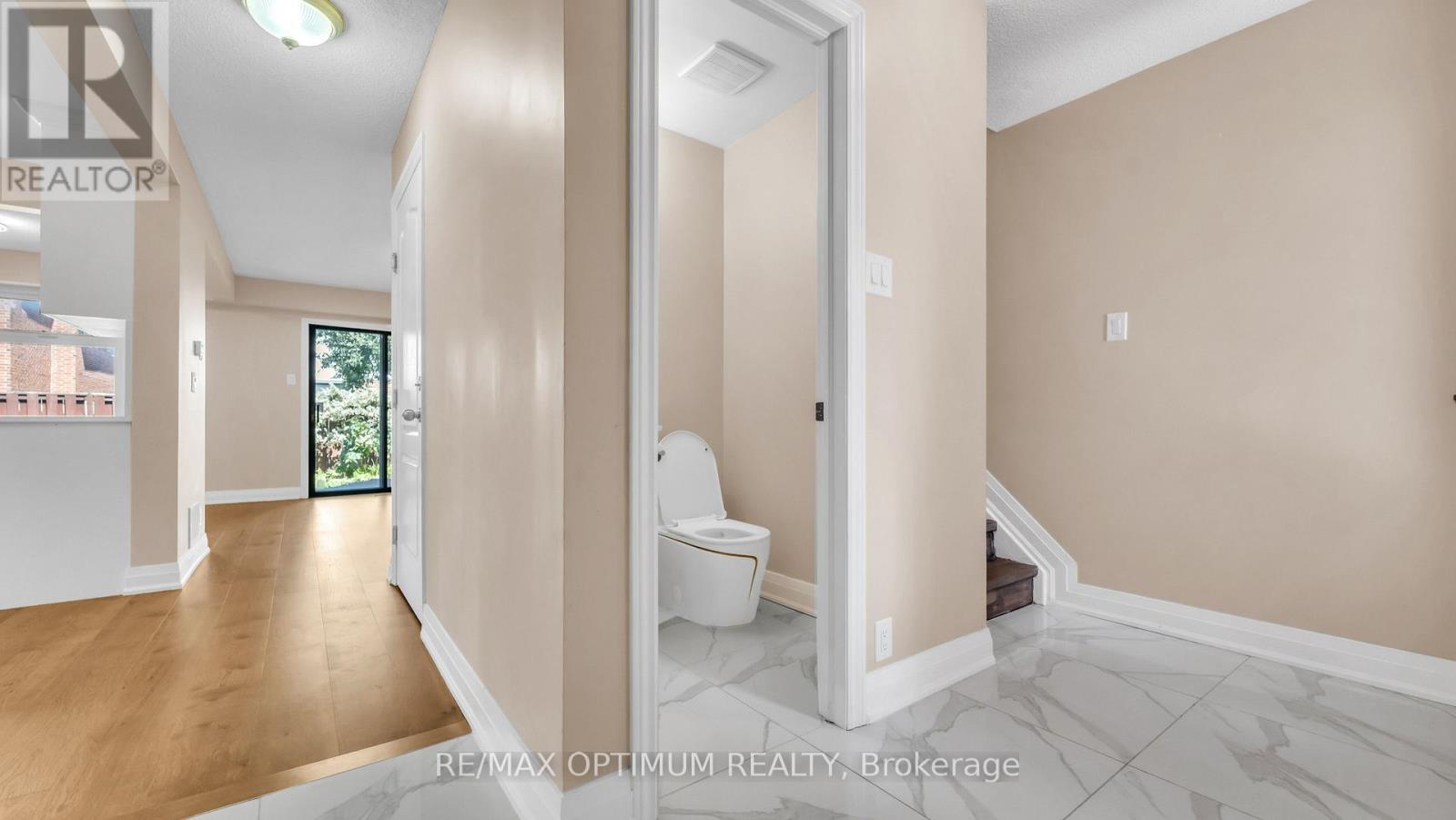 4 Lawnview Court, Brampton (Heart Lake West), Ontario  L7G 1T4 - Photo 15 - W13581778
