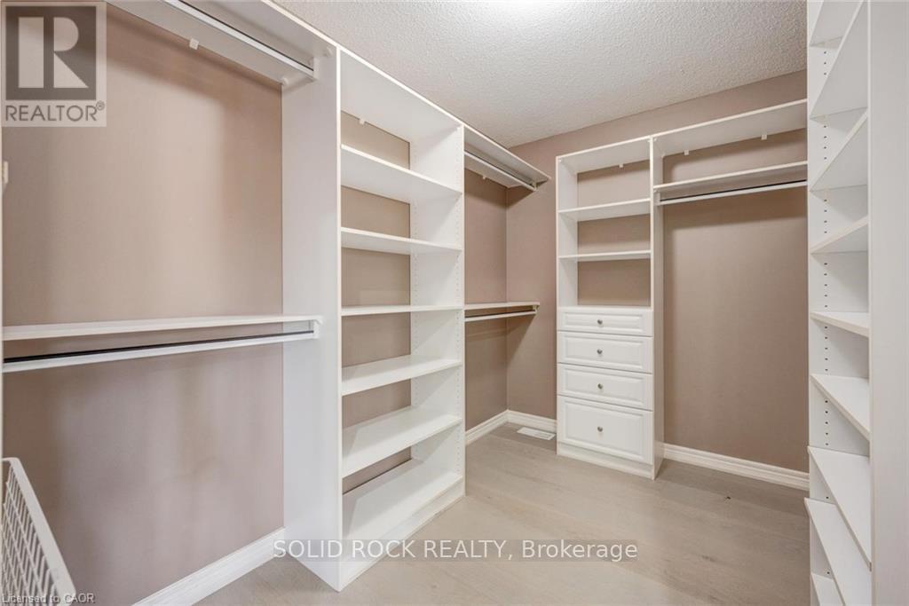 34 Forsyth Crescent, Halton Hills (Georgetown), Ontario  L7G 6G3 - Photo 29 - W13582162