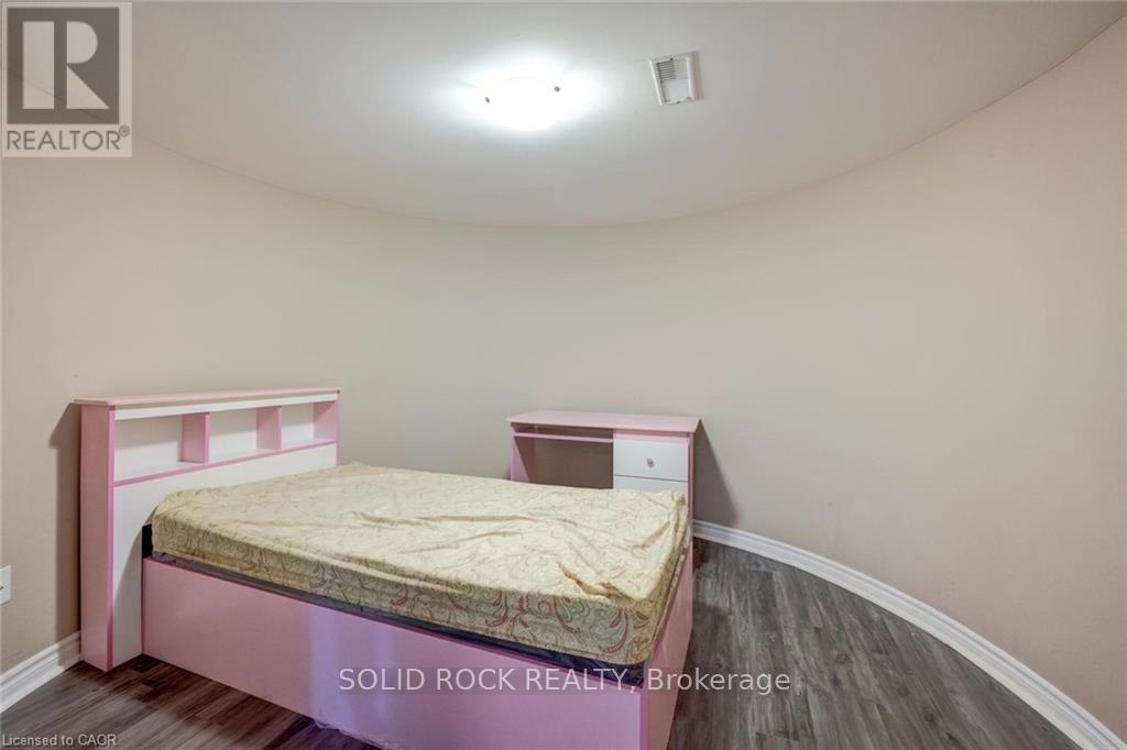 34 Forsyth Crescent, Halton Hills (Georgetown), Ontario  L7G 6G3 - Photo 43 - W13582162