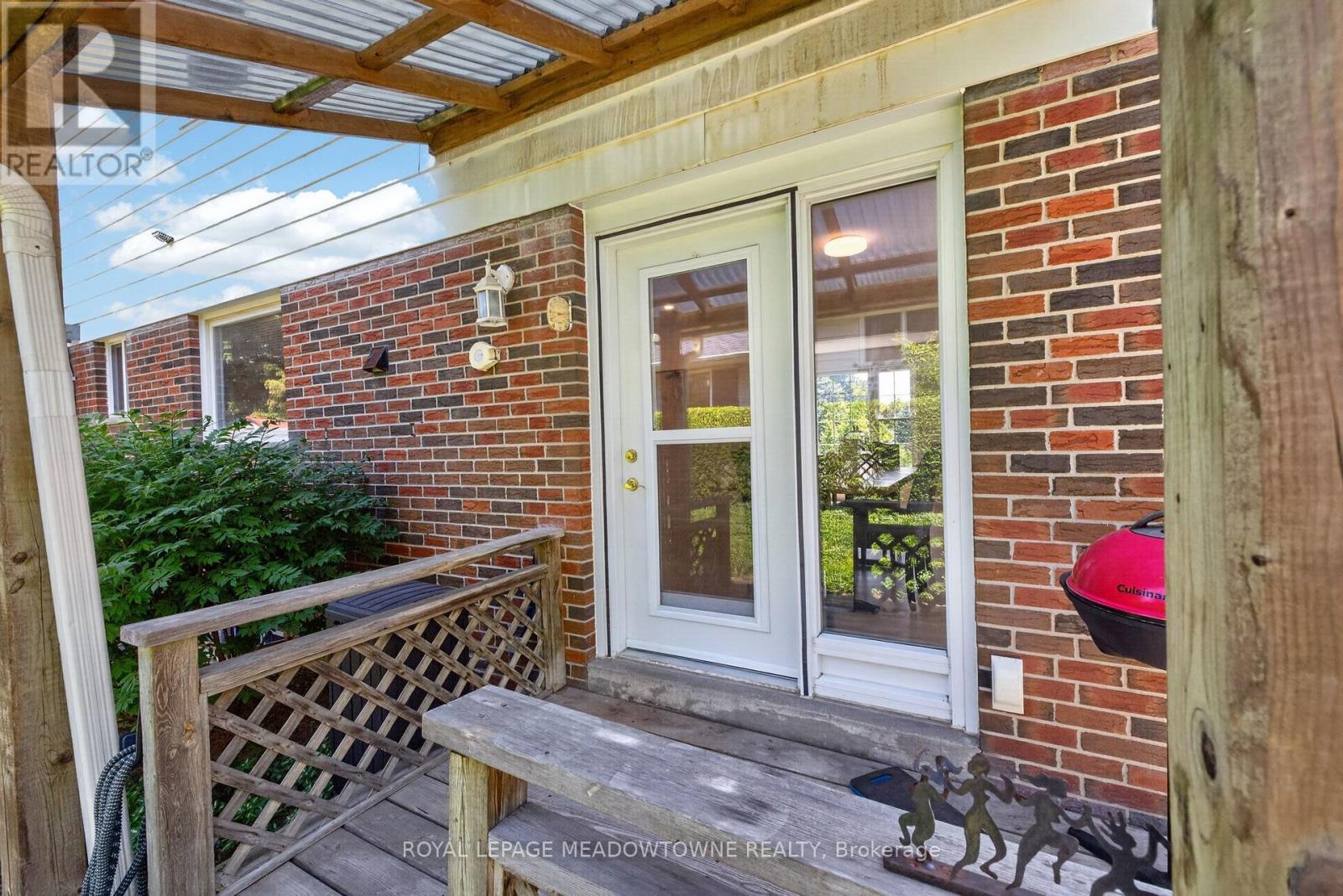 377 Delrex Boulevard, Halton Hills (Georgetown), Ontario  L7G 4H6 - Photo 33 - W13583202