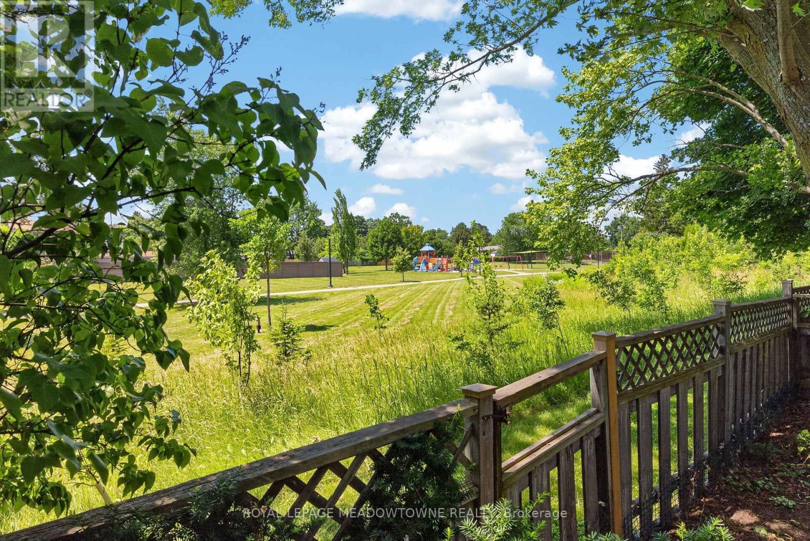 377 Delrex Boulevard, Halton Hills (Georgetown), Ontario  L7G 4H6 - Photo 39 - W13583202