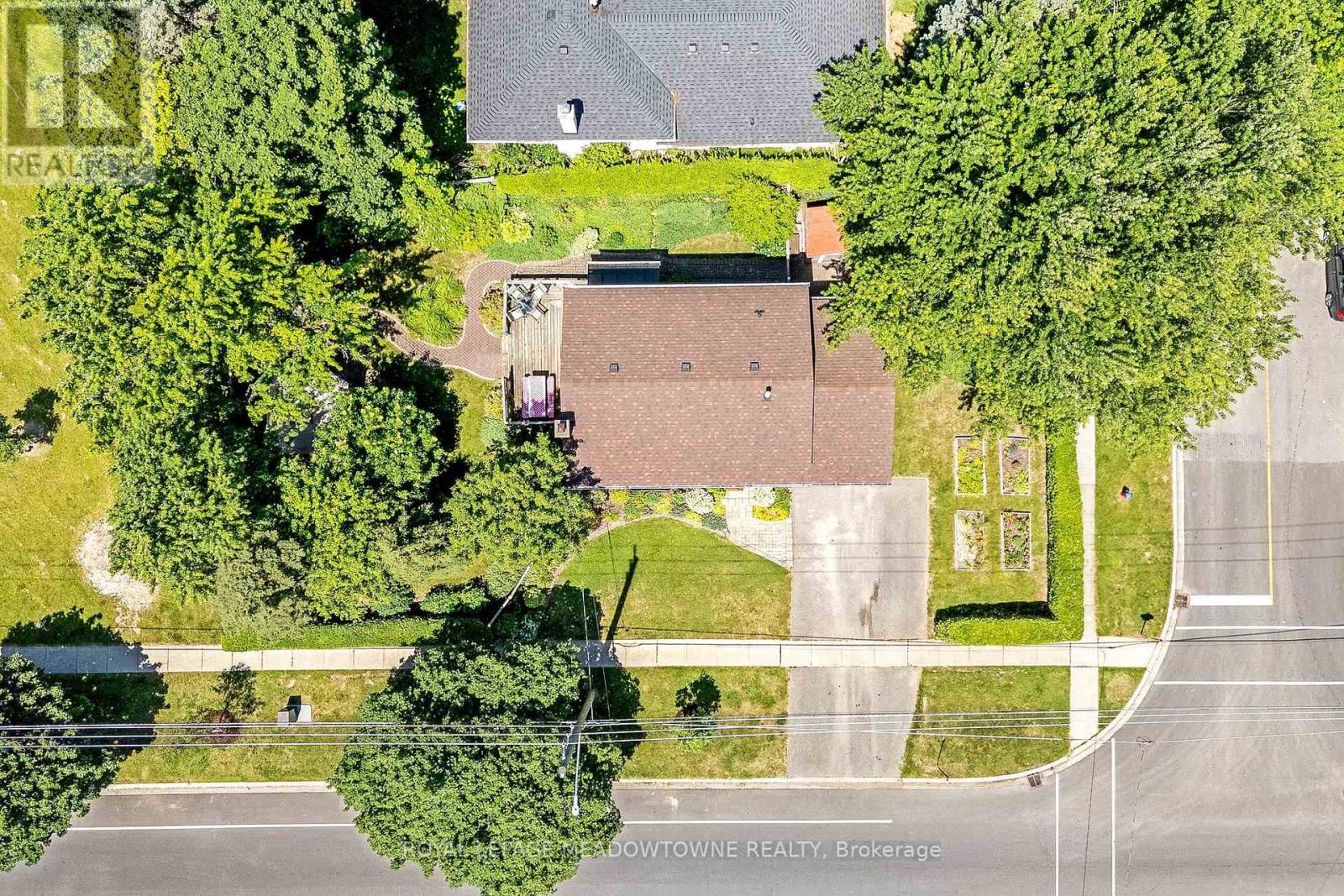 377 Delrex Boulevard, Halton Hills (Georgetown), Ontario  L7G 4H6 - Photo 41 - W13583202