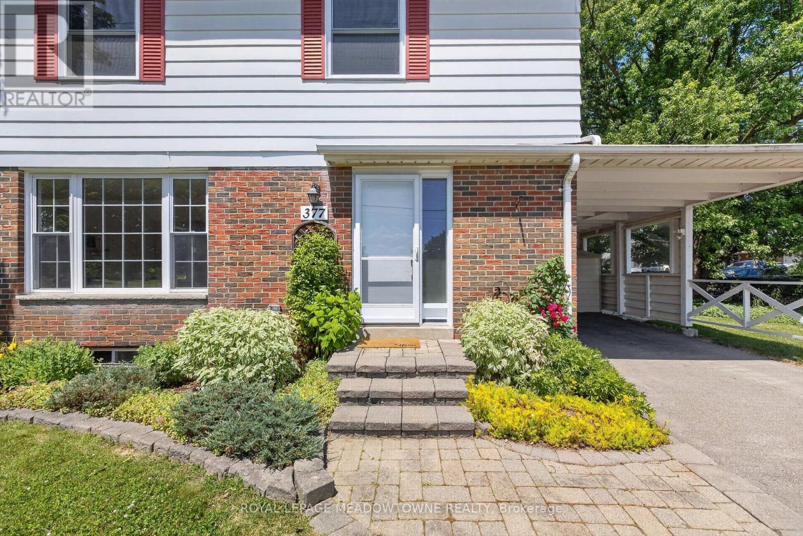 377 Delrex Boulevard, Halton Hills (Georgetown), Ontario  L7G 4H6 - Photo 5 - W13583202
