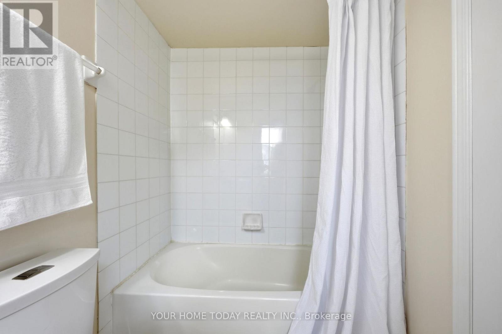 29 Corey Circle, Halton Hills (Georgetown), Ontario  L7G 5L7 - Photo 24 - W13584426