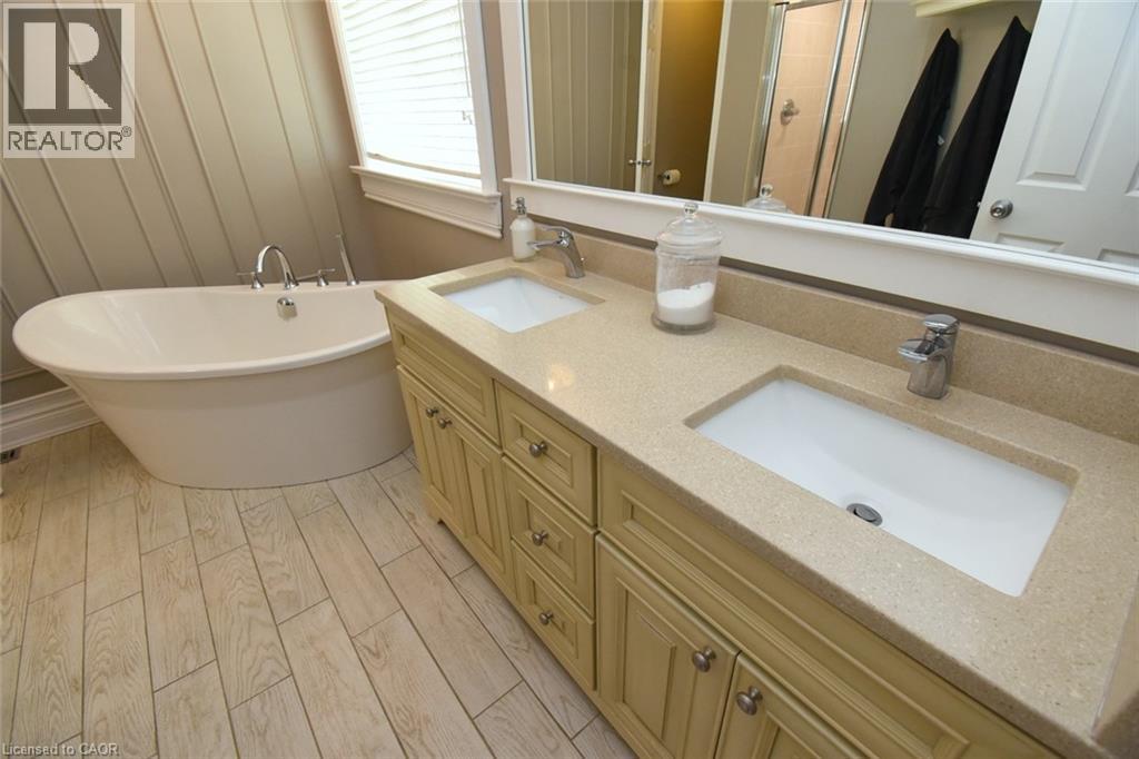 16 Woodcote Crescent, Georgetown, Ontario  L7G 6M2 - Photo 35 - 40850006