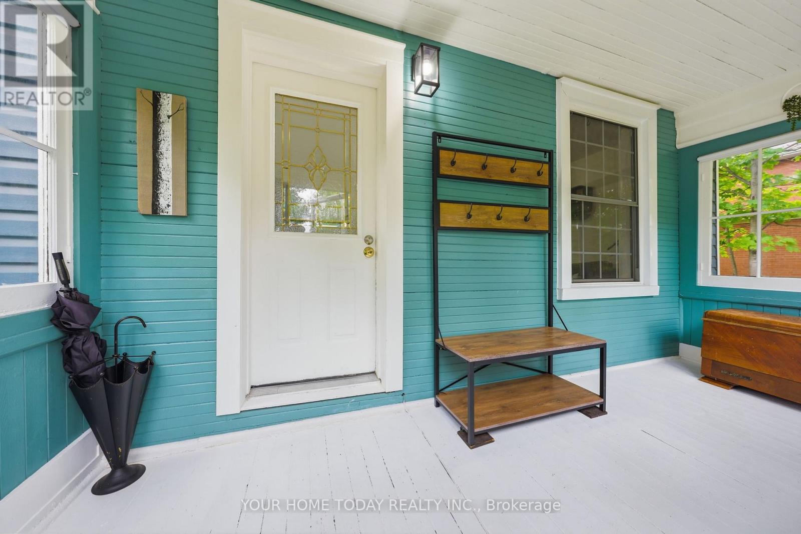 7 Albert Street, Halton Hills (Georgetown), Ontario  L7G 2A8 - Photo 2 - W13592020