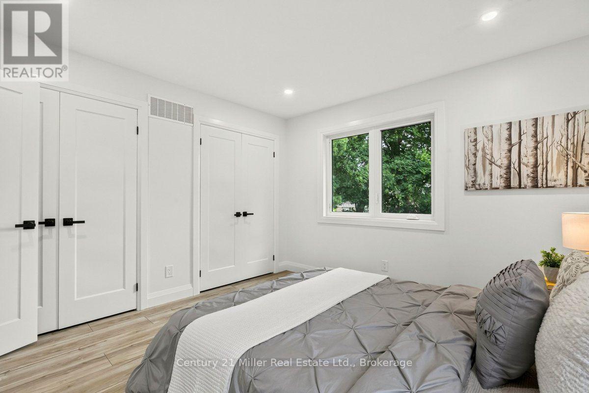 39 Victoria Street, Halton Hills (Georgetown), Ontario  L7G 3N5 - Photo 19 - W13592512