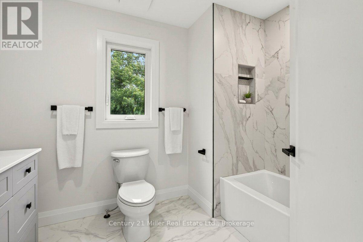 39 Victoria Street, Halton Hills (Georgetown), Ontario  L7G 3N5 - Photo 25 - W13592512
